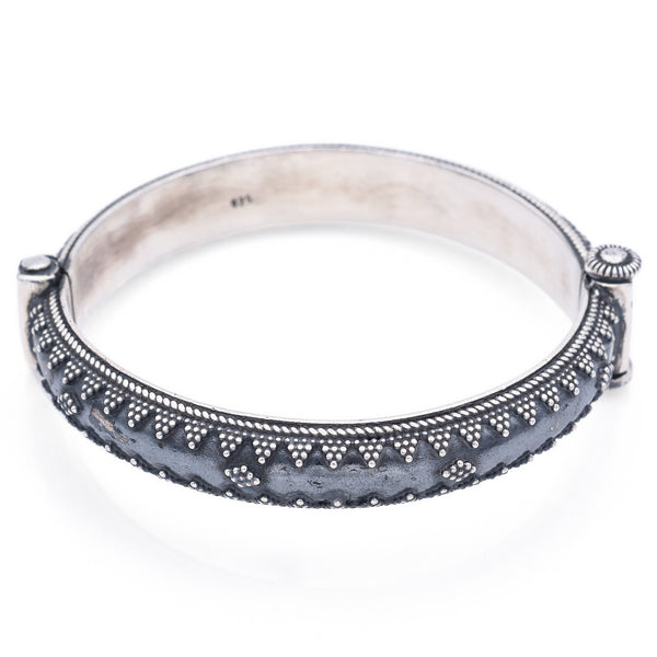 Vintage Sterling Silver Triangle Etched Hinged Bangle Bracelet