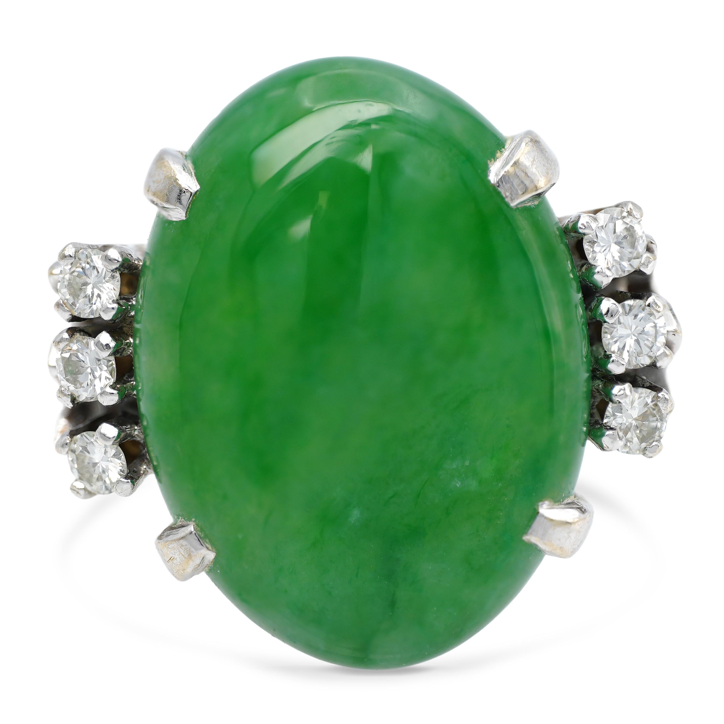 Vintage 14k White Gold 12.09ct Apple Green Jadeite Jade and Diamond Ring