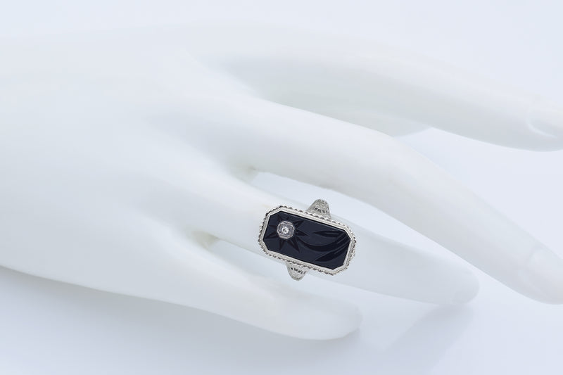 Antique 18K White Gold Black Onyx & Diamond Floral Rectangle Ring Size 6