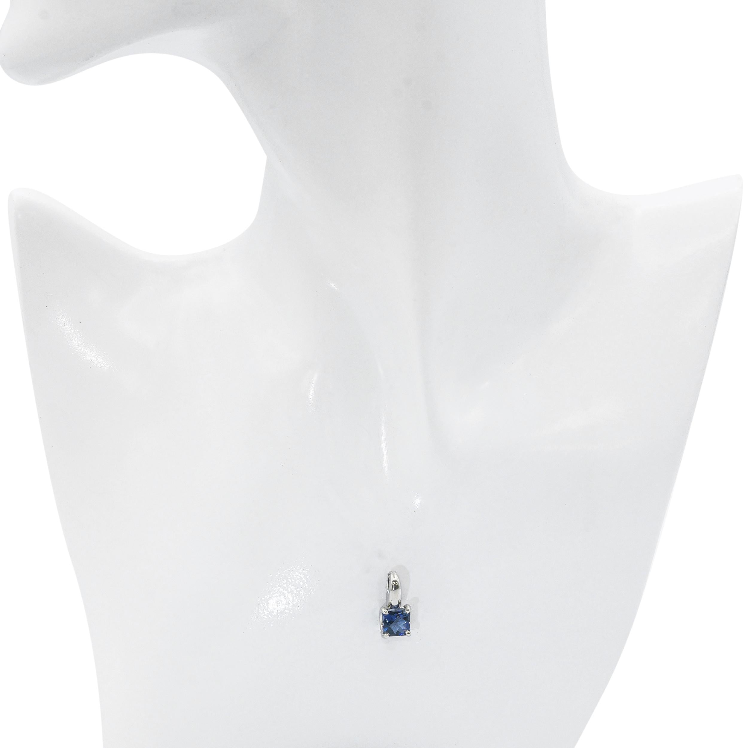 Vintage Platinum Tanzanite Earrings and Pendant Set