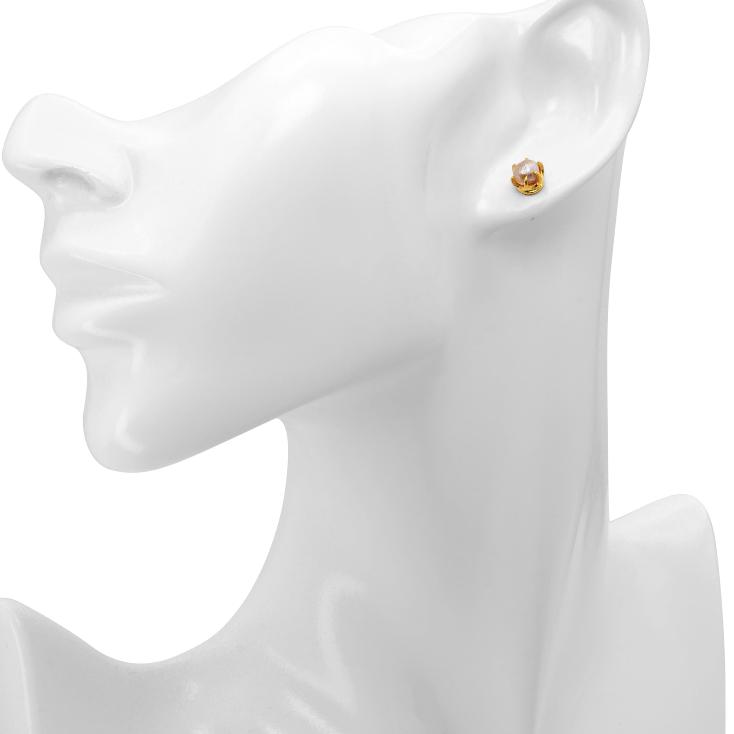 Vintage 23k Yellow Gold Pearl Stud Screw Back Earrings