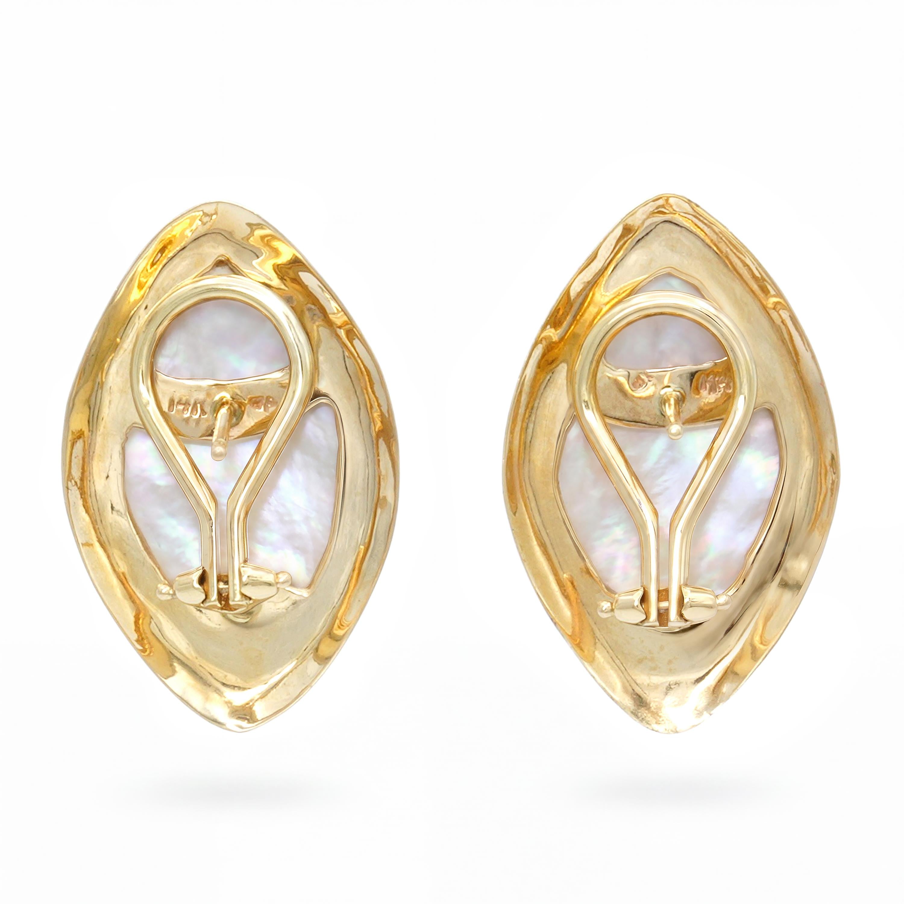 Vintage 14k Yellow Gold Mabe Pearl Earrings