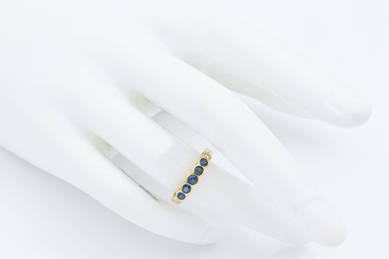 Vintage 18K Yellow Gold Sapphire & Diamond Band Ring Size 5