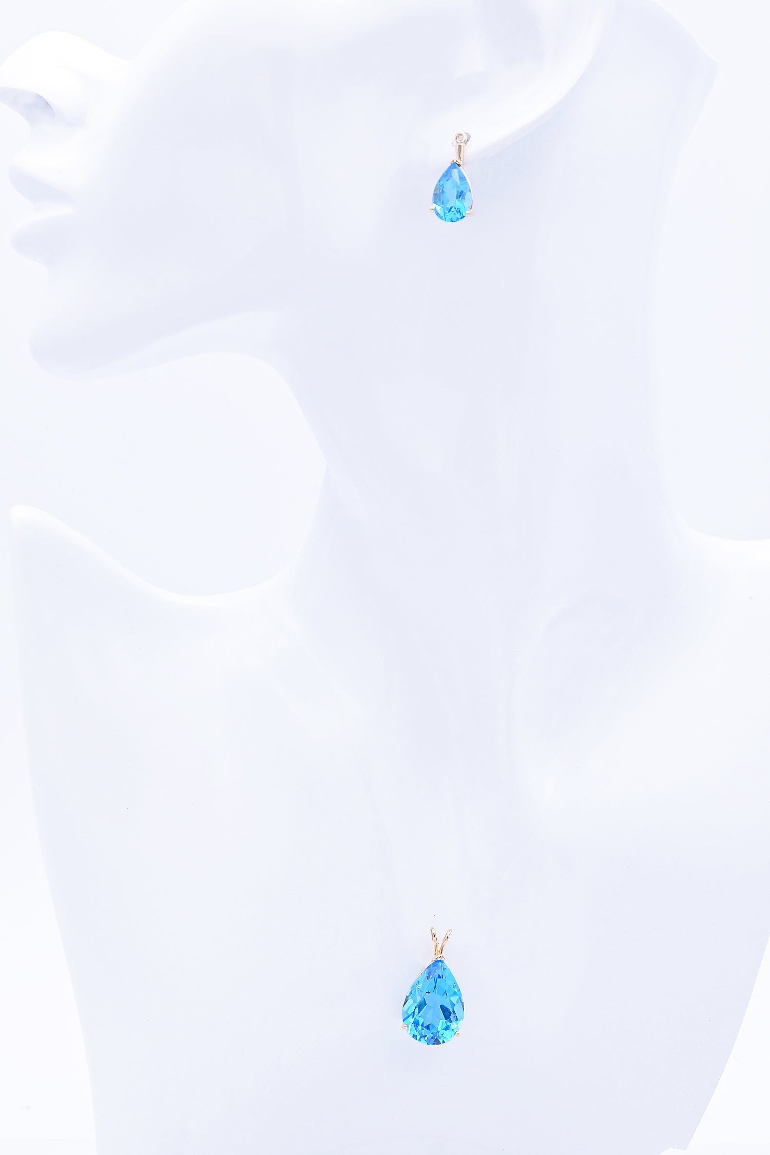 Estate 14K Yellow Gold Blue Topaz Pear Pendant & Jacket Earrings Set