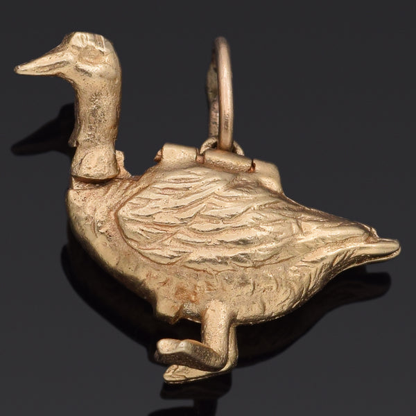 Vintage 14K Yellow Gold Goose with Golden Egg Charm Pendant 3.0 Grams