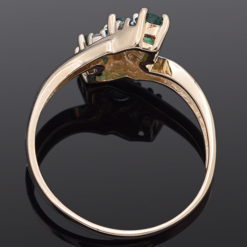 Vintage 14K Yellow Gold Emerald & Diamond Band Ring Size 8.25