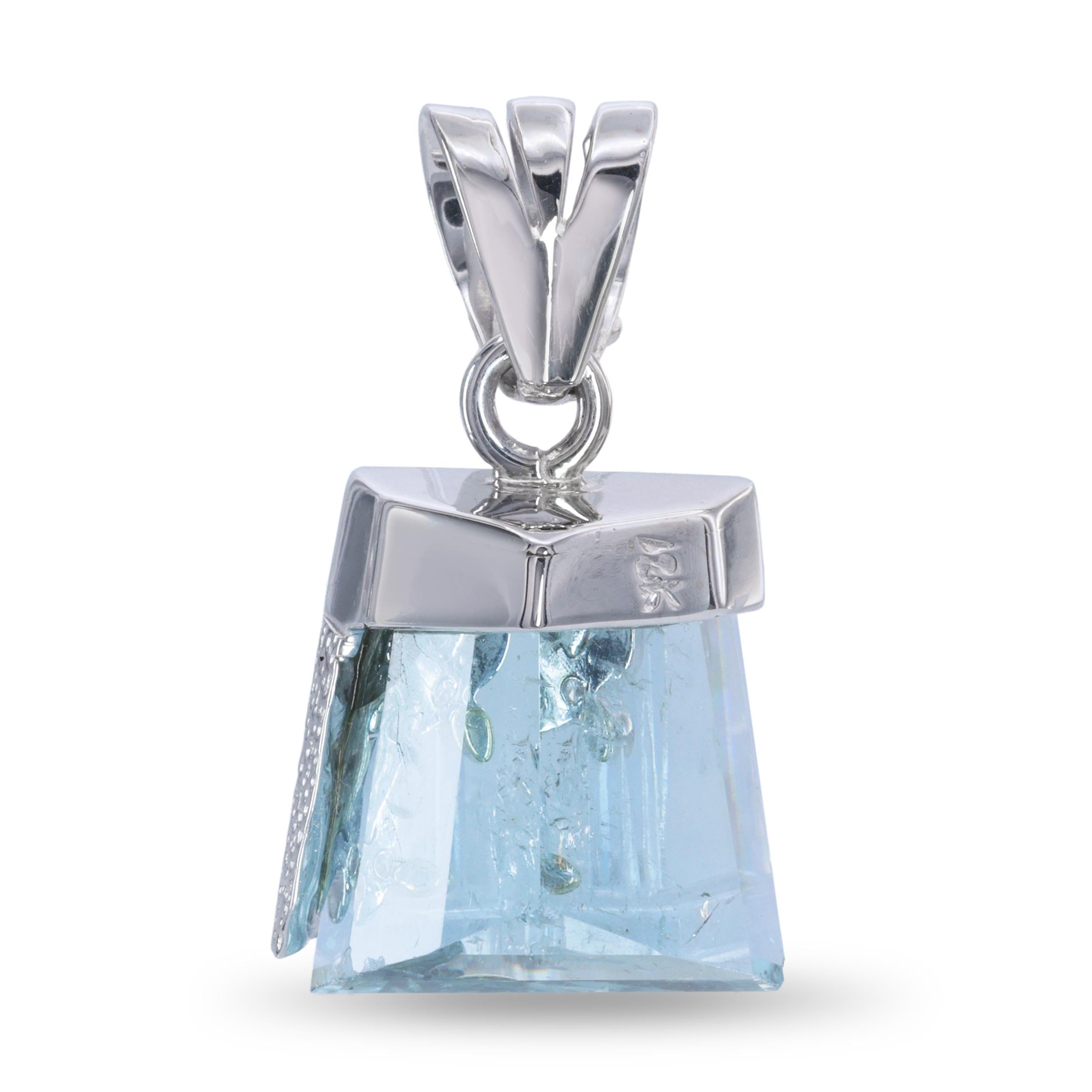 Vintage 17k White Gold 49.5ct Aquamarine and Diamond Pendant