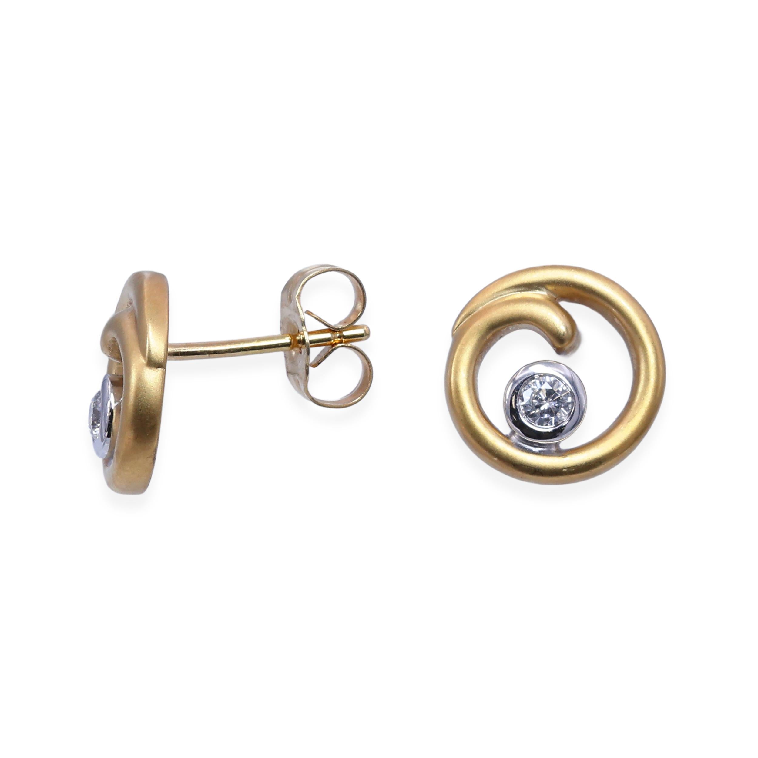18k Yellow Gold Diamond Swirl Stud Earrings