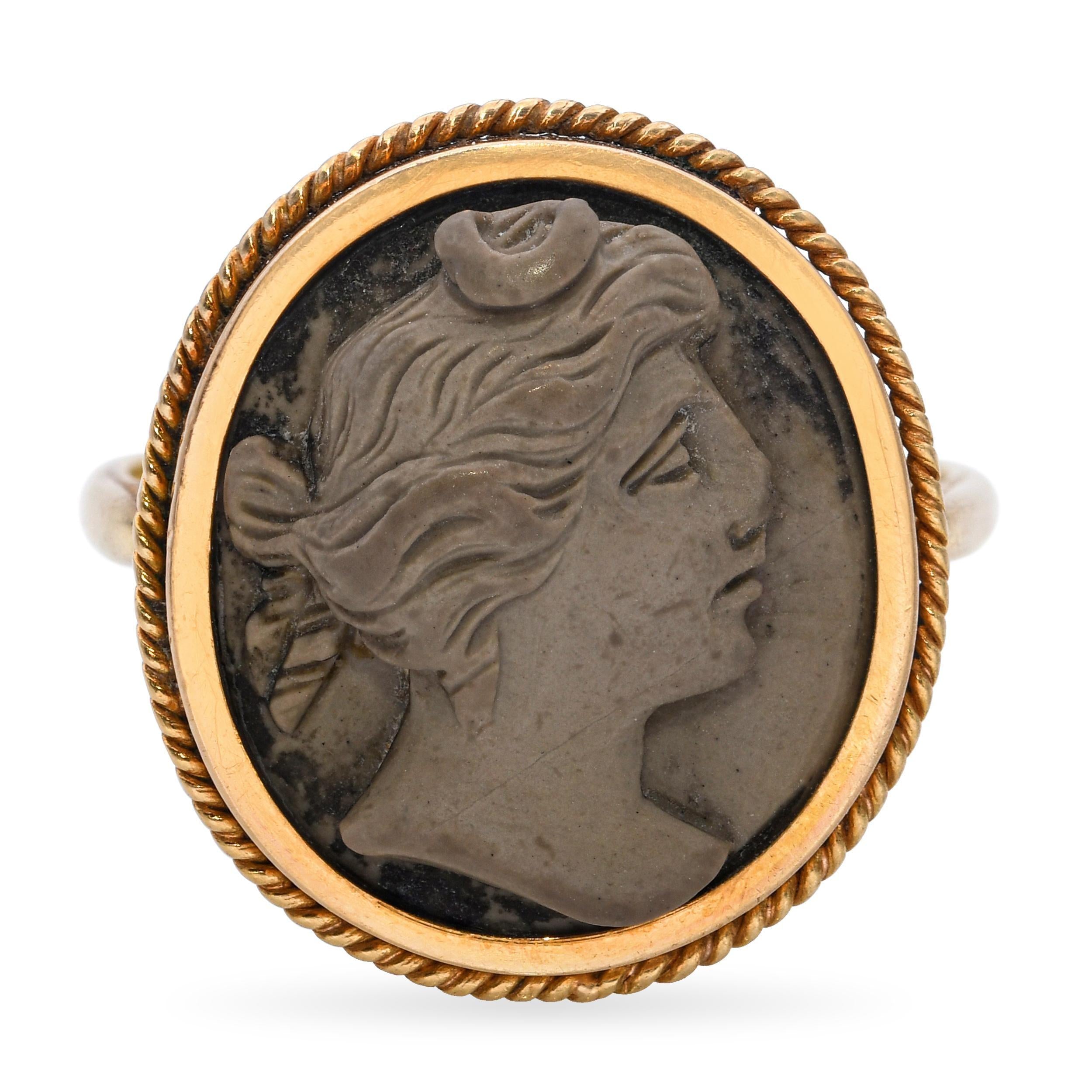 Antique 18k Yellow Gold Lava Cameo Ring