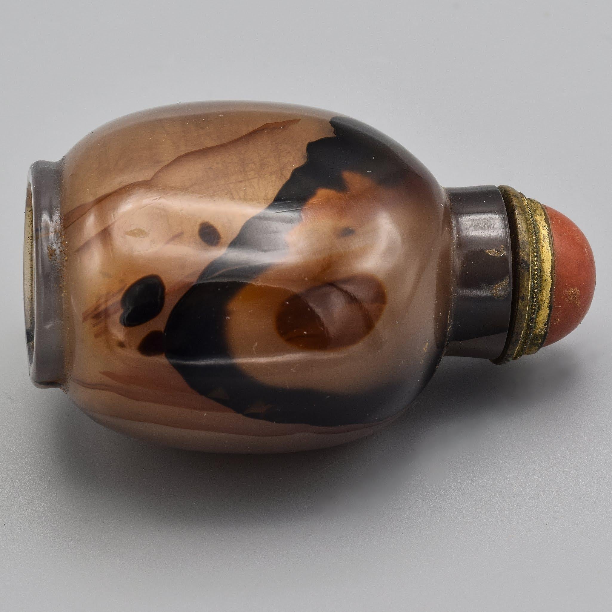 Antique Chinese Agate Snuff Bottle