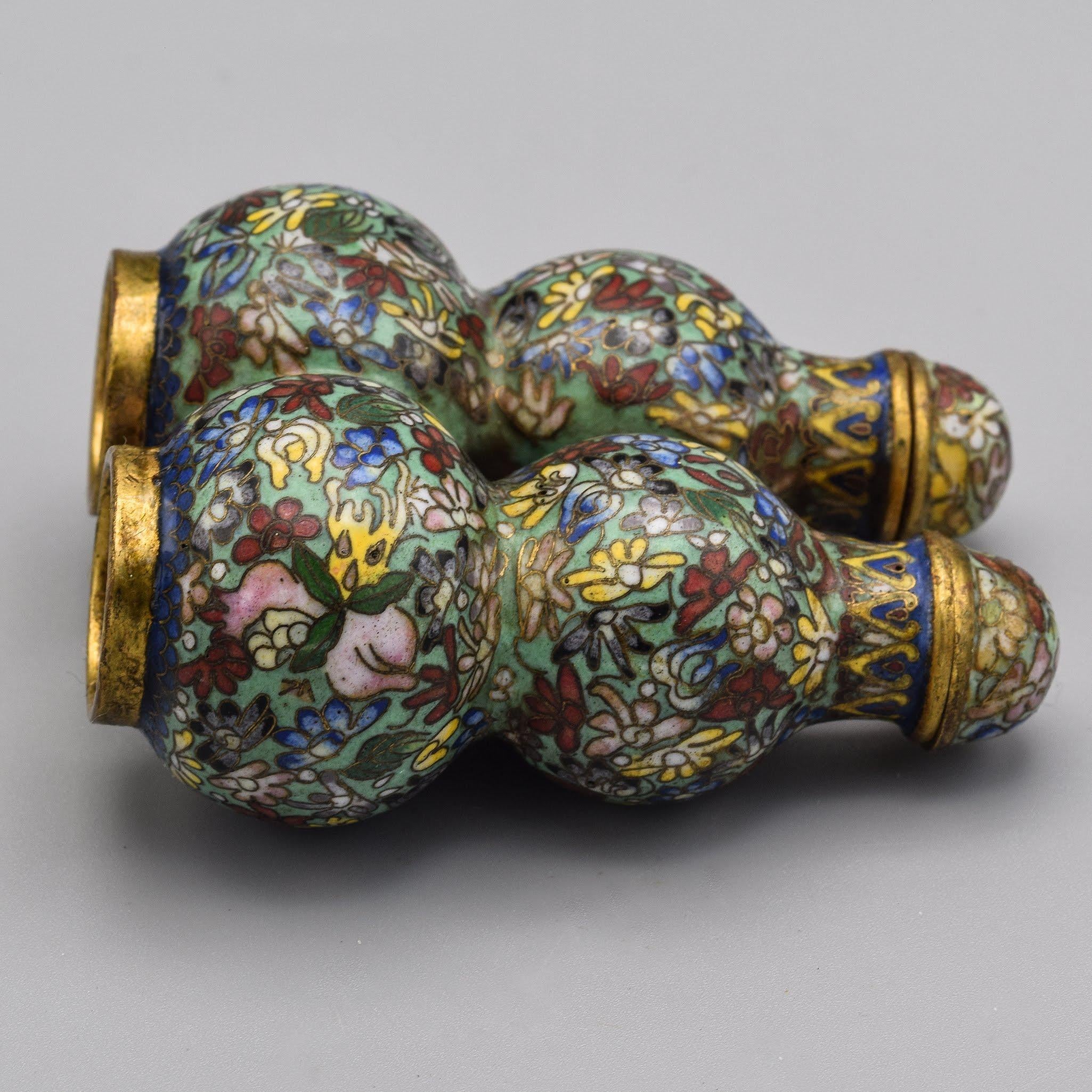 Antique Chinese Double Gourd Form Cloisonne Floral Snuff Bottle