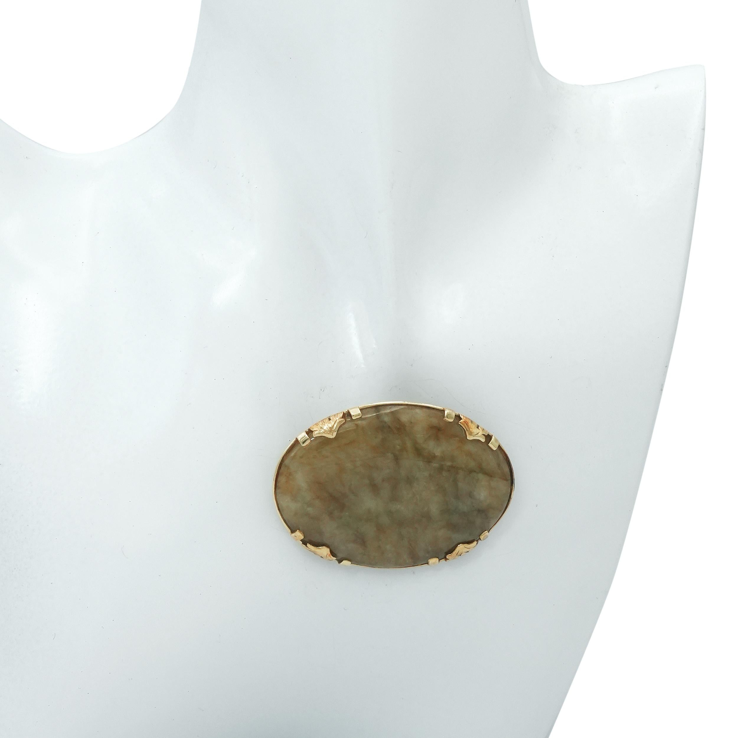 Vintage Ming’s 14K Yellow Gold Jade Brooch