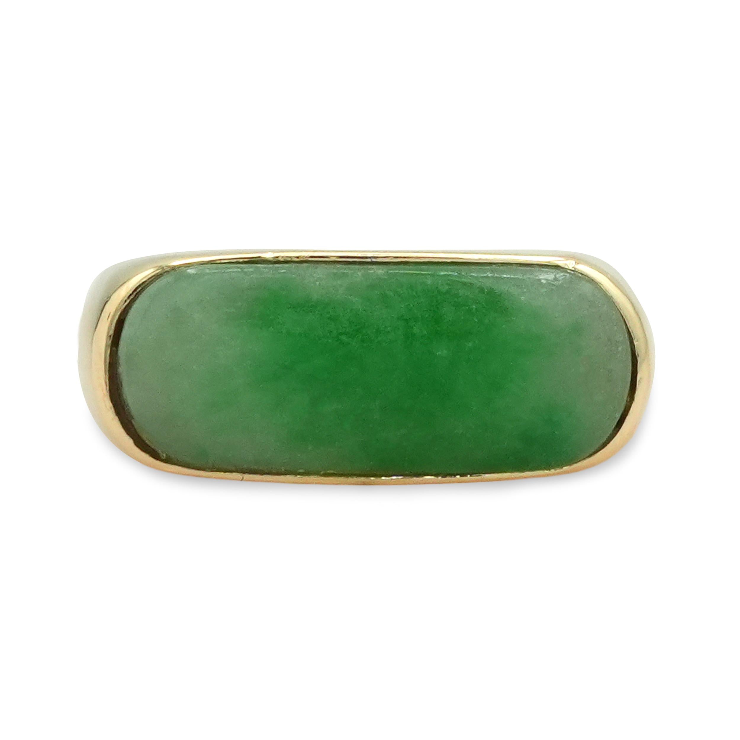 Vintage 14K Yellow Gold Green Jadeite Ring