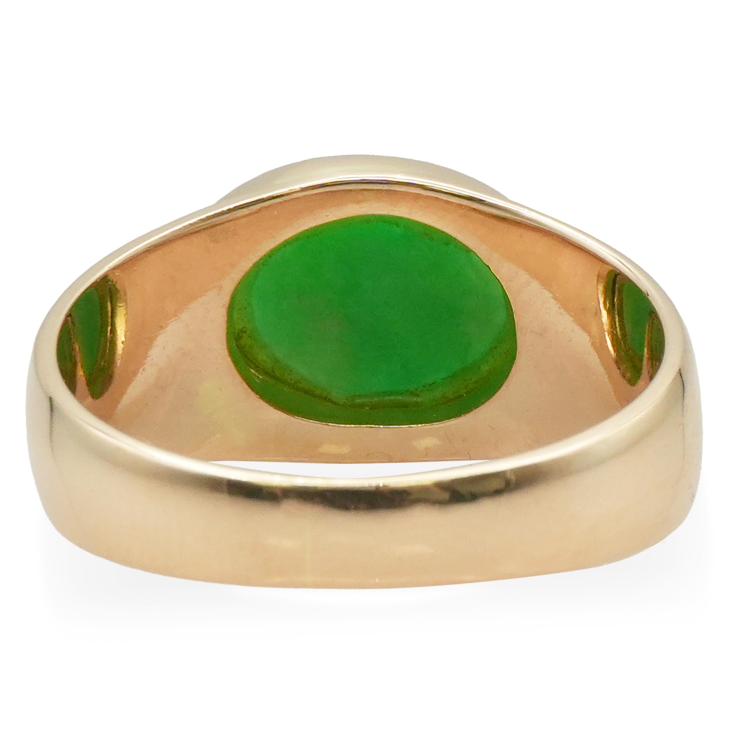 Yellow Gold Green Jade Cabochon Ring
