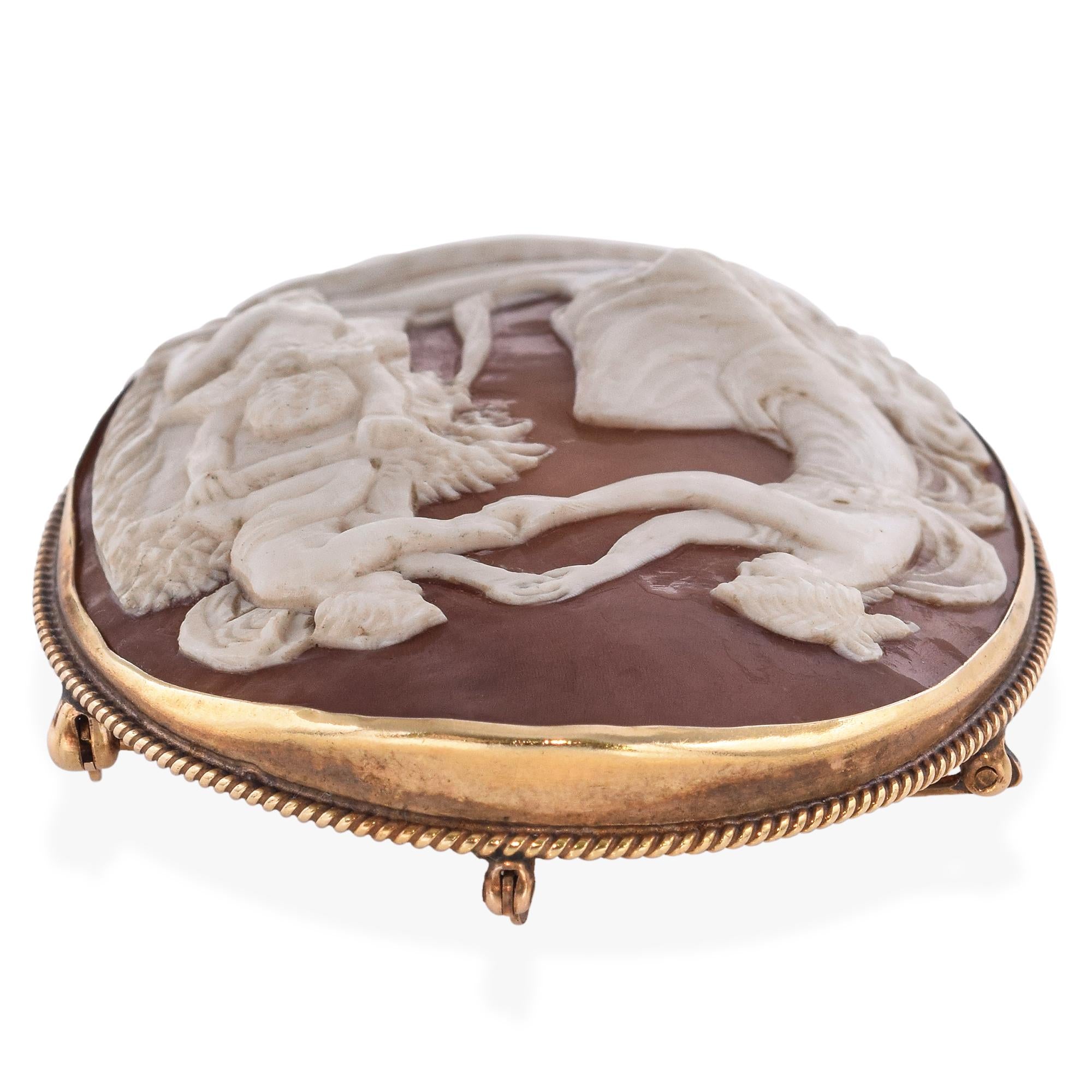 Antique Yellow Gold Aphrodite Playing with her Two Sons Cameo Brooch Pendant