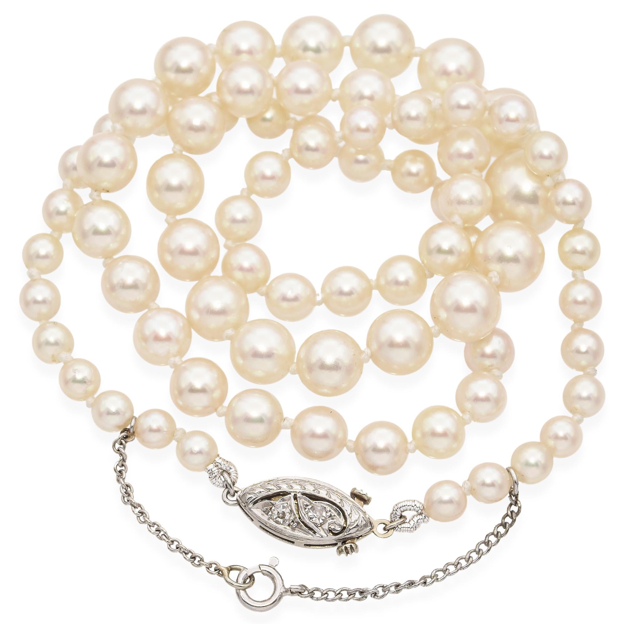 Vintage Graduated Pearl Necklace with Platinum Diamond Clasp