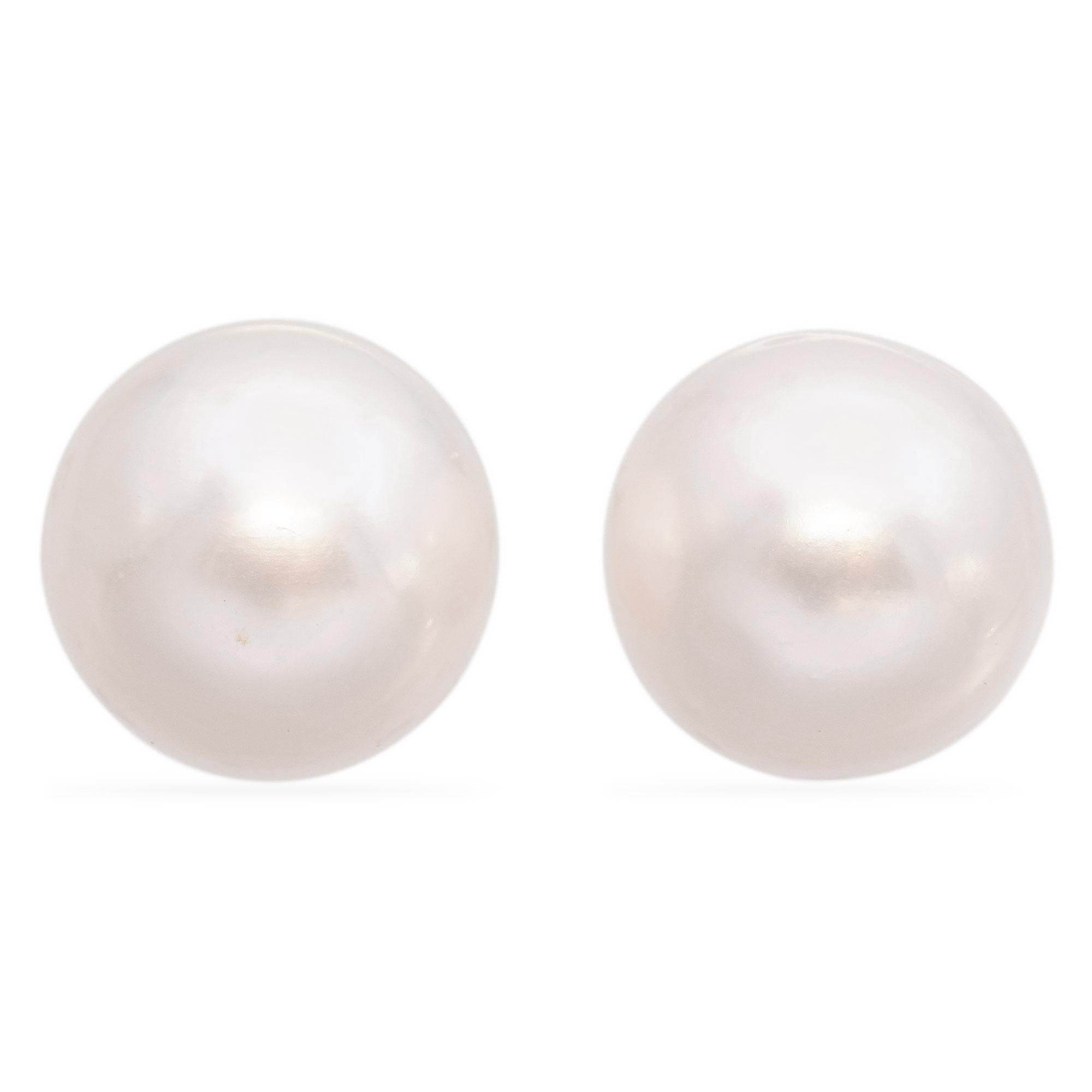 Vintage 14k White Gold Pearl Stud Earrings