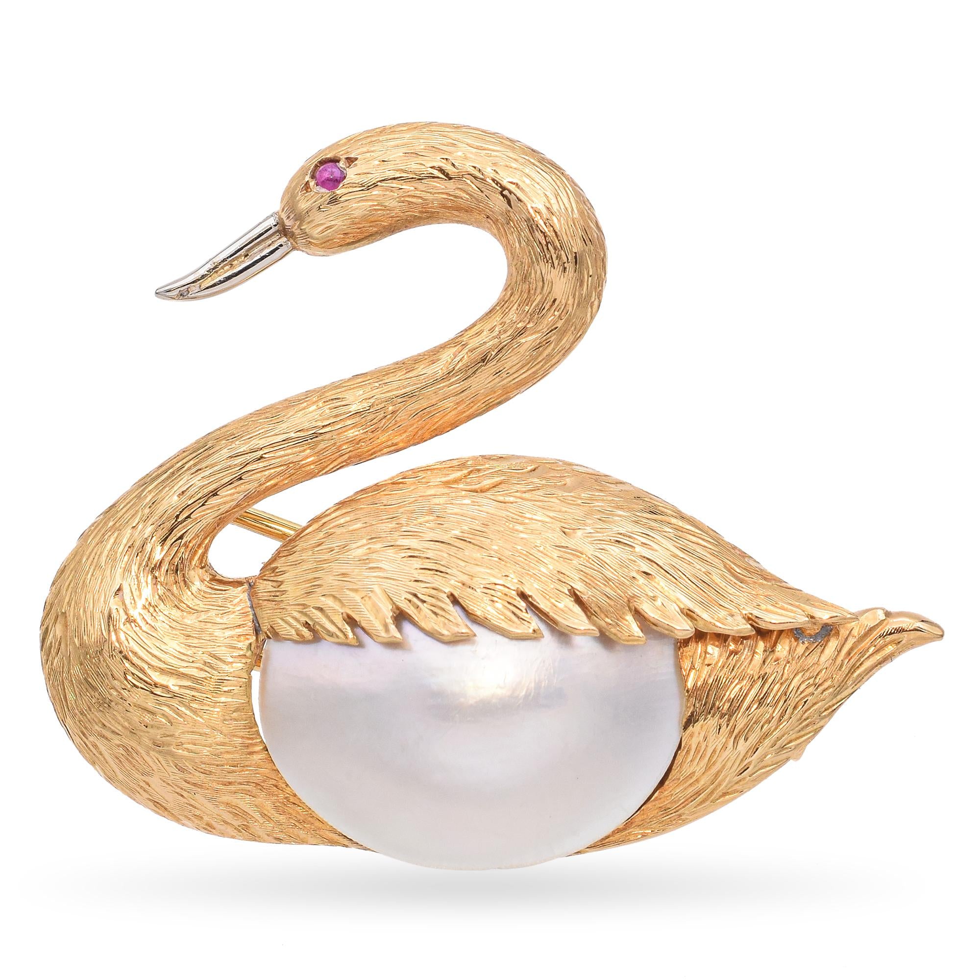 Vintage 18k Yellow Gold Mother of Pearl Swan With Ruby Eye Brooch
