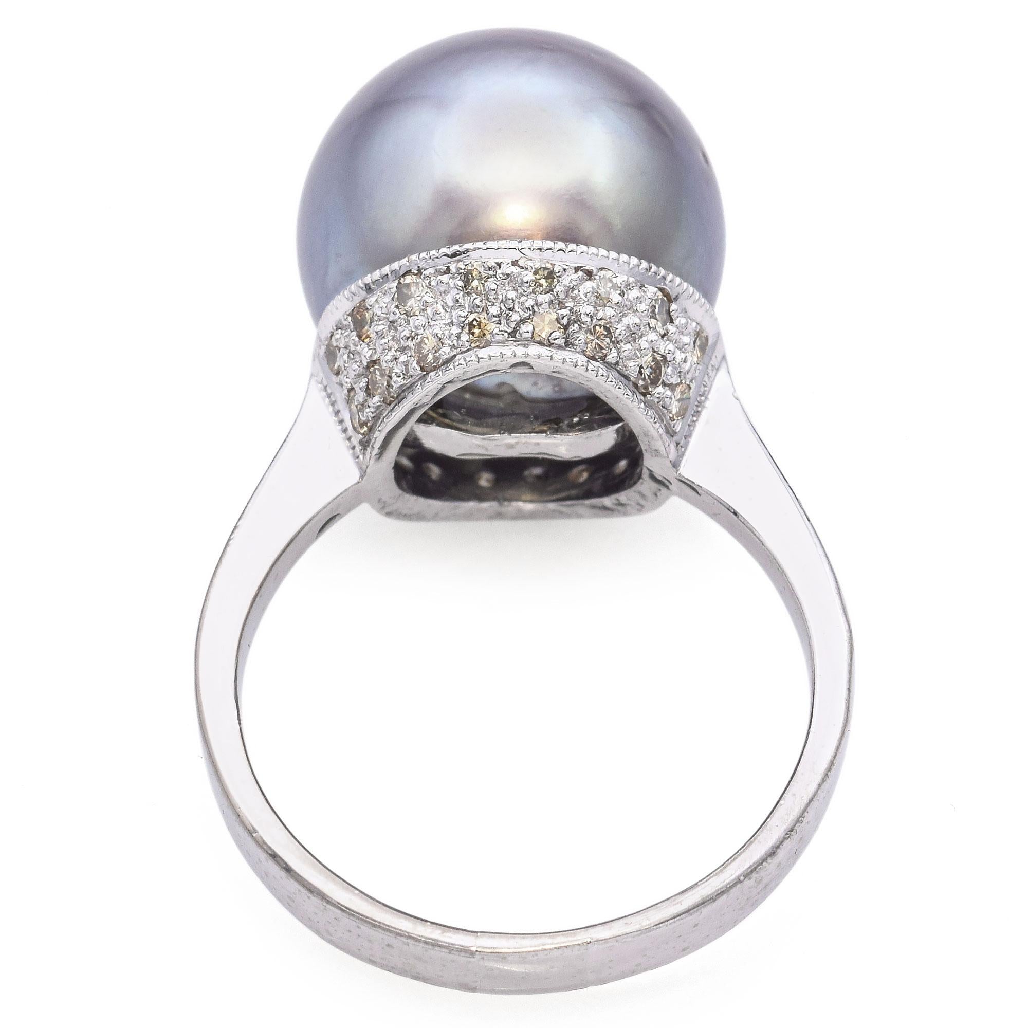 Vintage 18k White Gold Tahitian Black Pearl and Diamond Ring