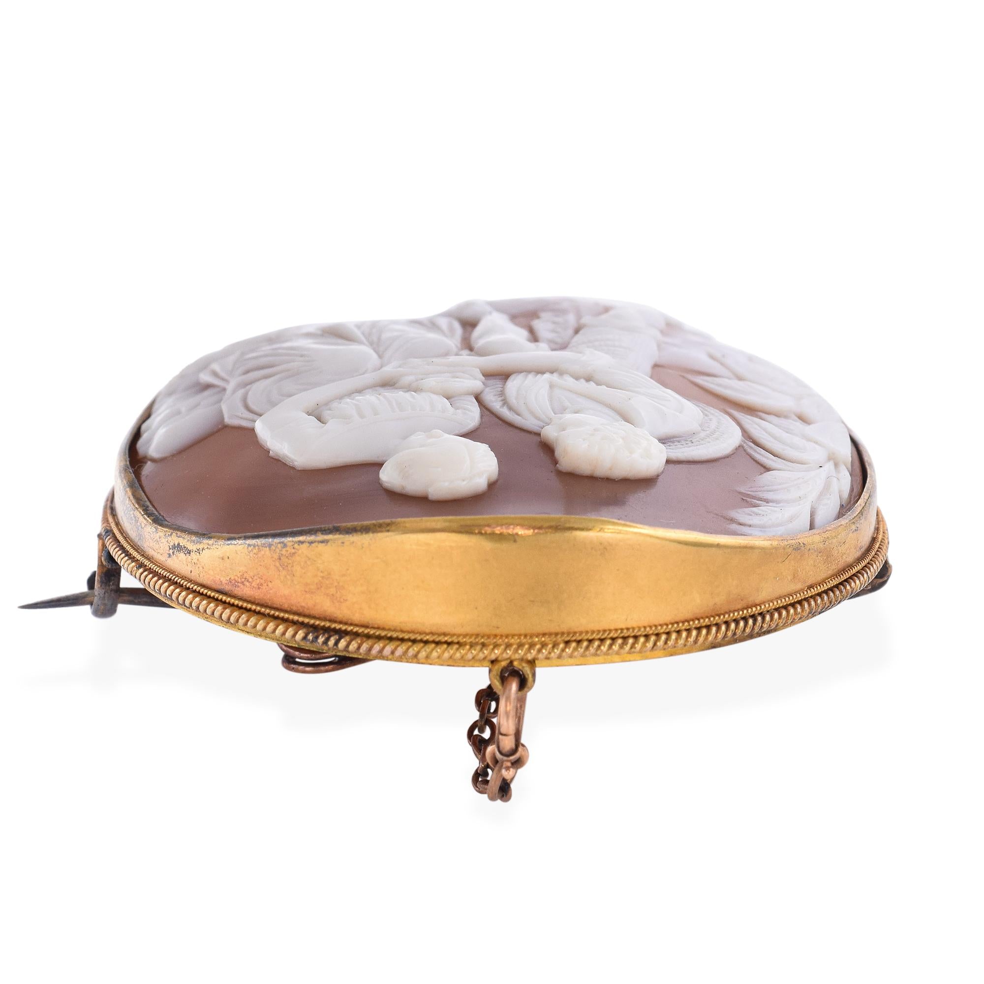 Antique Gold Vermeil "Provincial Young Couple" Cameo Brooch