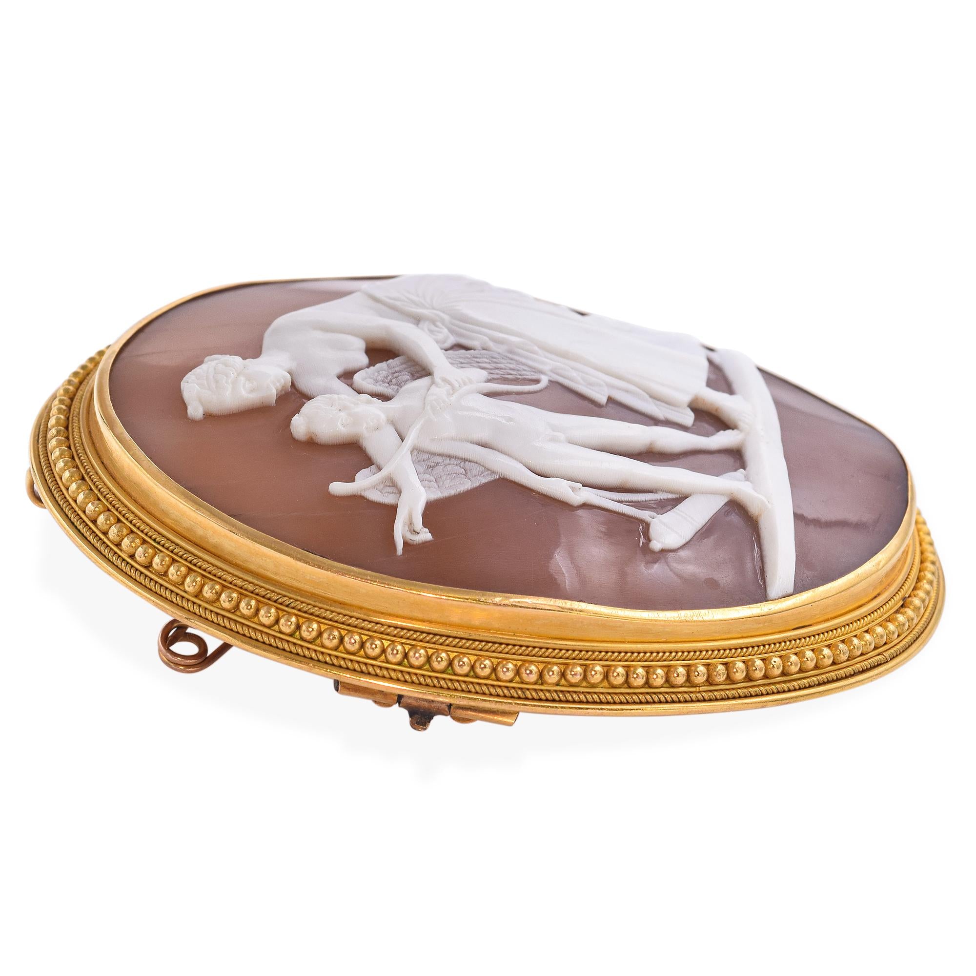 Antique 20k Yellow Gold Cameo Shell "Aphrodite teaching her son Eros" Brooch