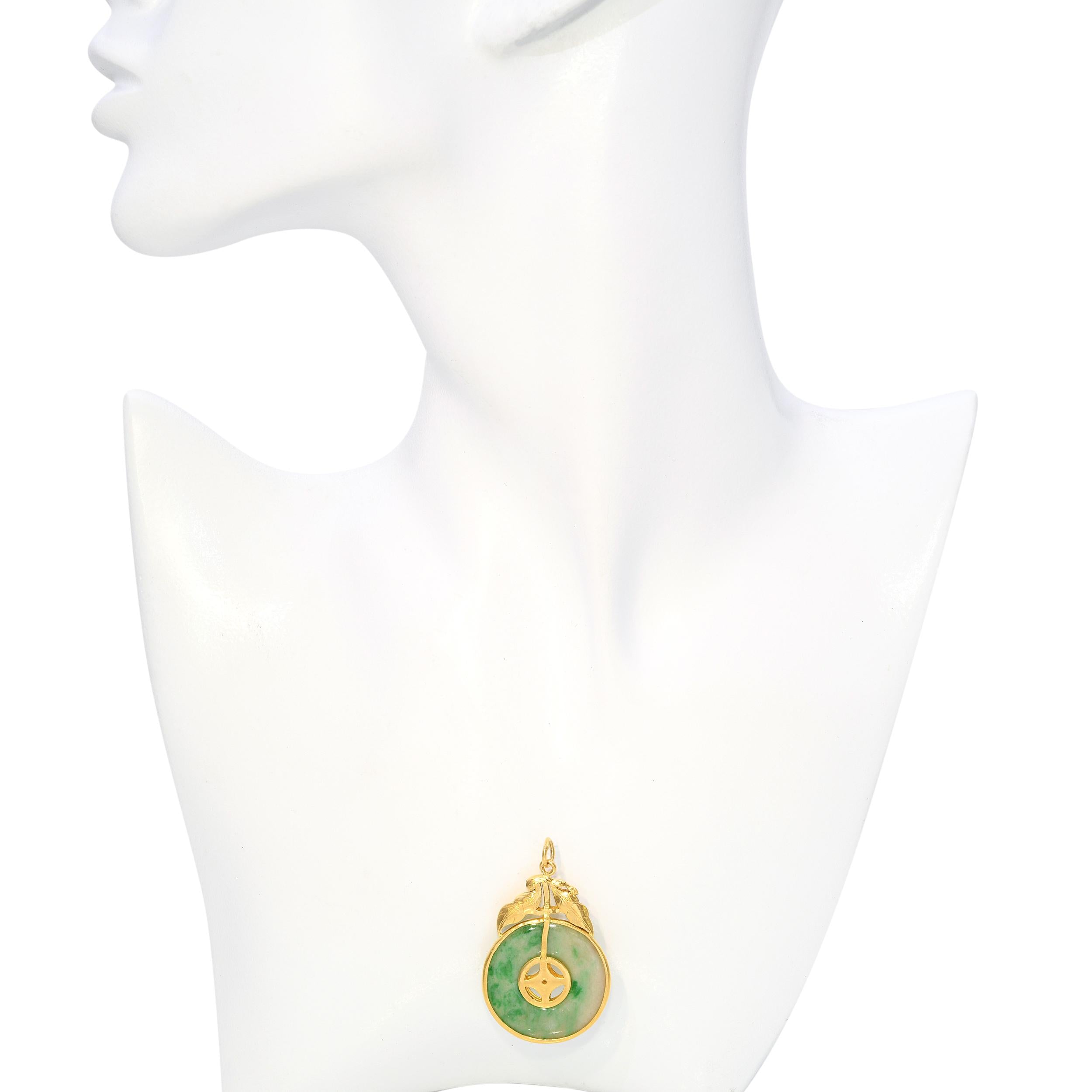 Vintage 23k Yellow Gold Jade Disk Pendant