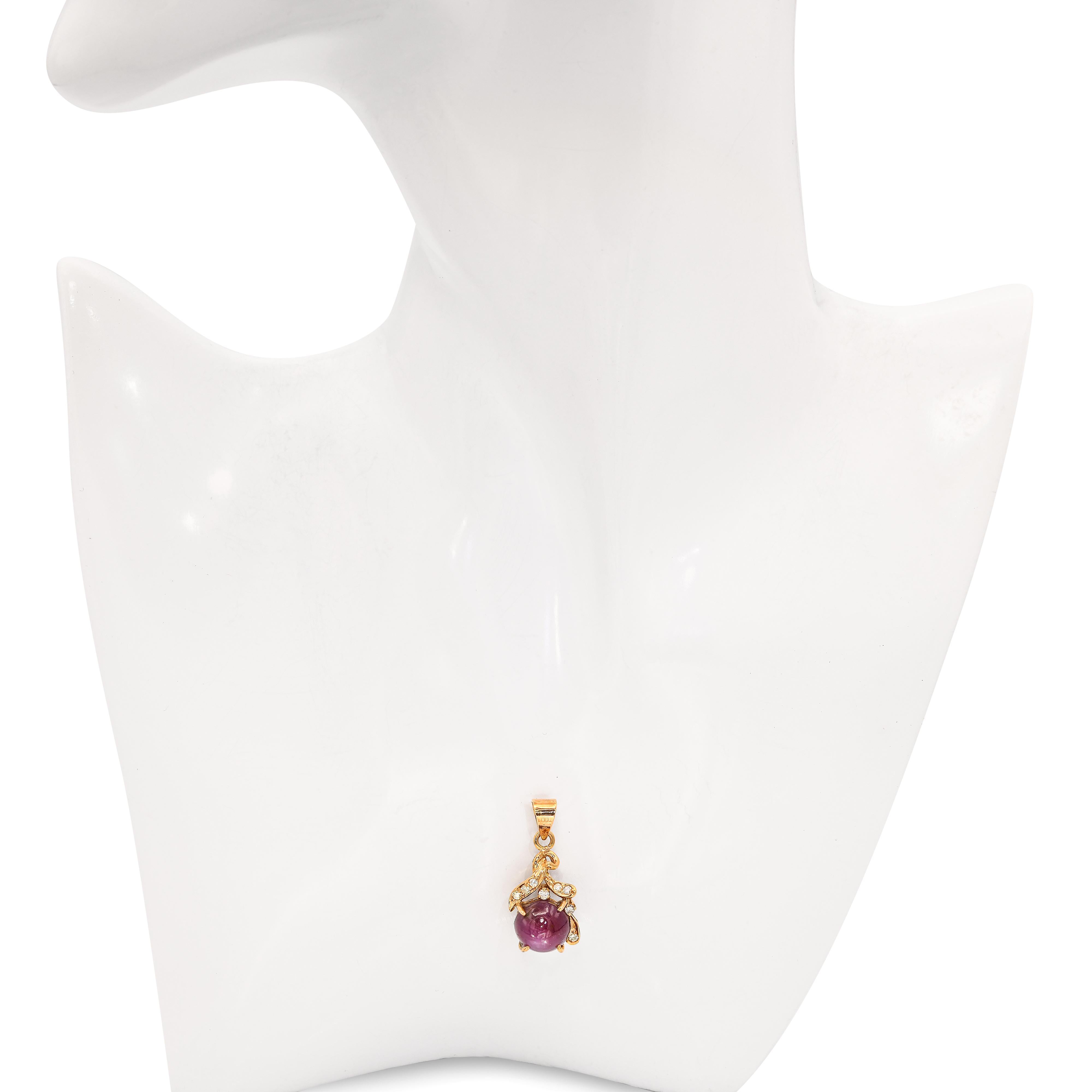 Vintage 18k Yellow Gold Star Ruby and Diamond Pendant