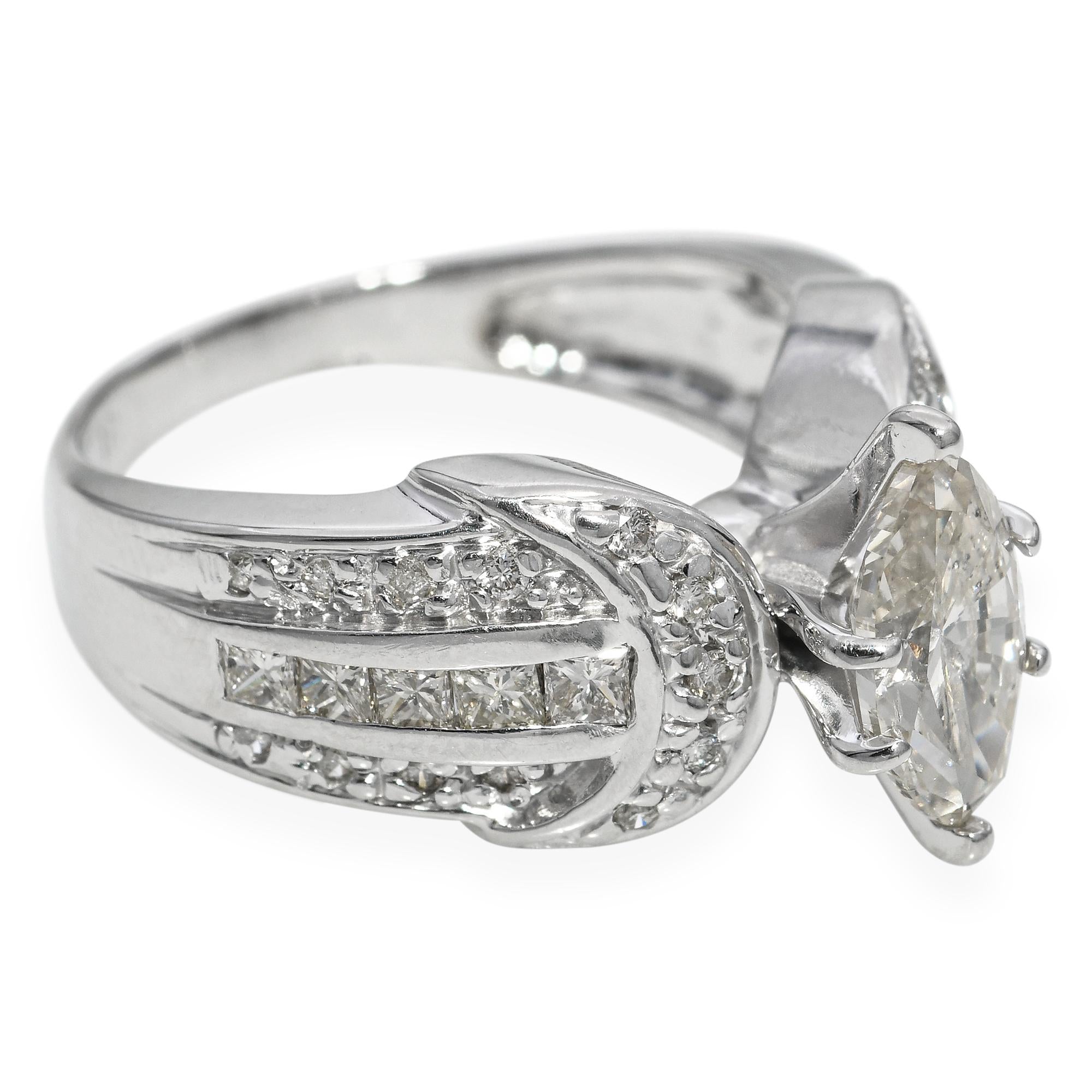 Vintage 18k White Gold 2.0tcw Marquise Diamond Ring