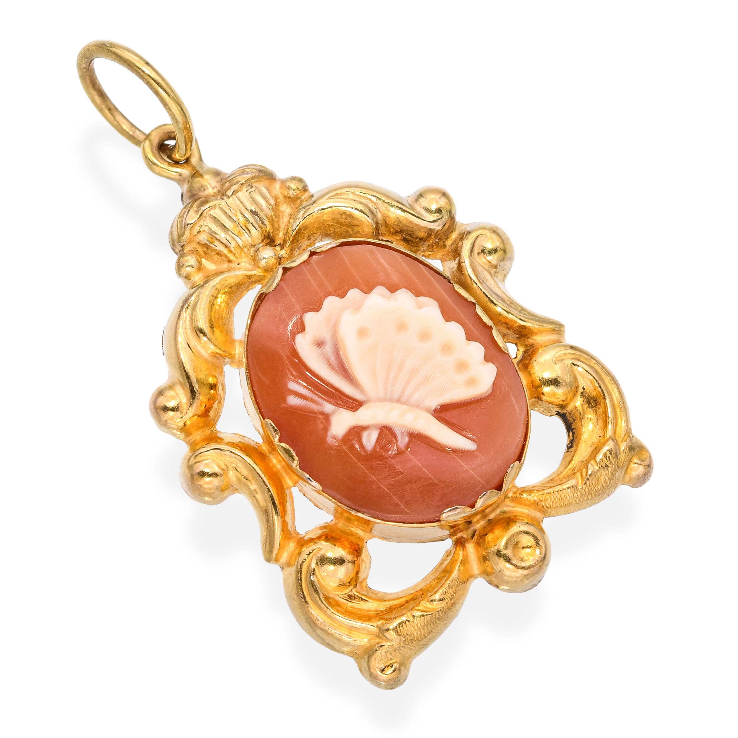 Vintage 20k Yellow Gold Butterfly Shell Cameo Pendant