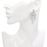 18k White Gold Diamond Dangle Earrings