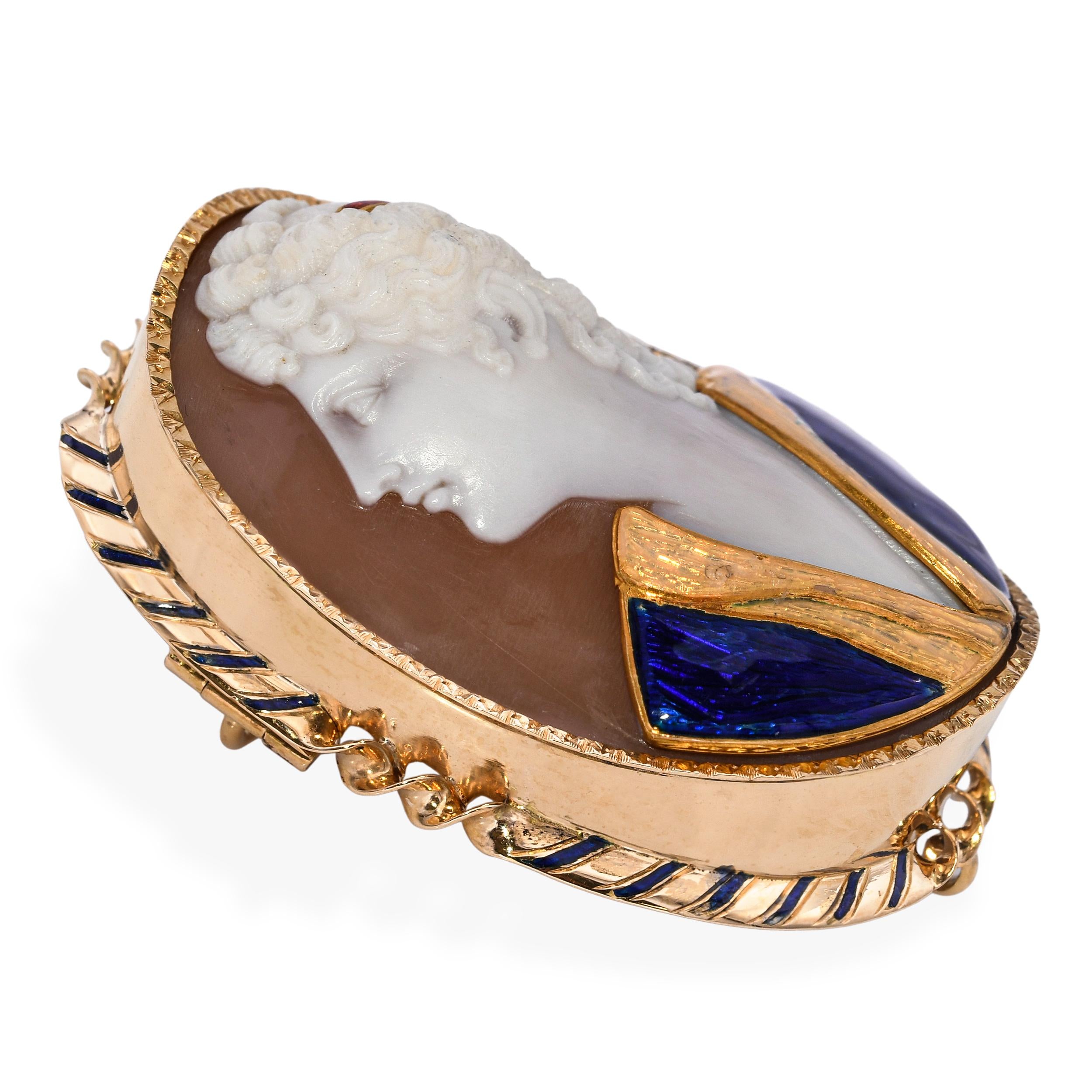 Antique French 16k Yellow Gold Sardonyx Shell Commesso Cameo Brooch