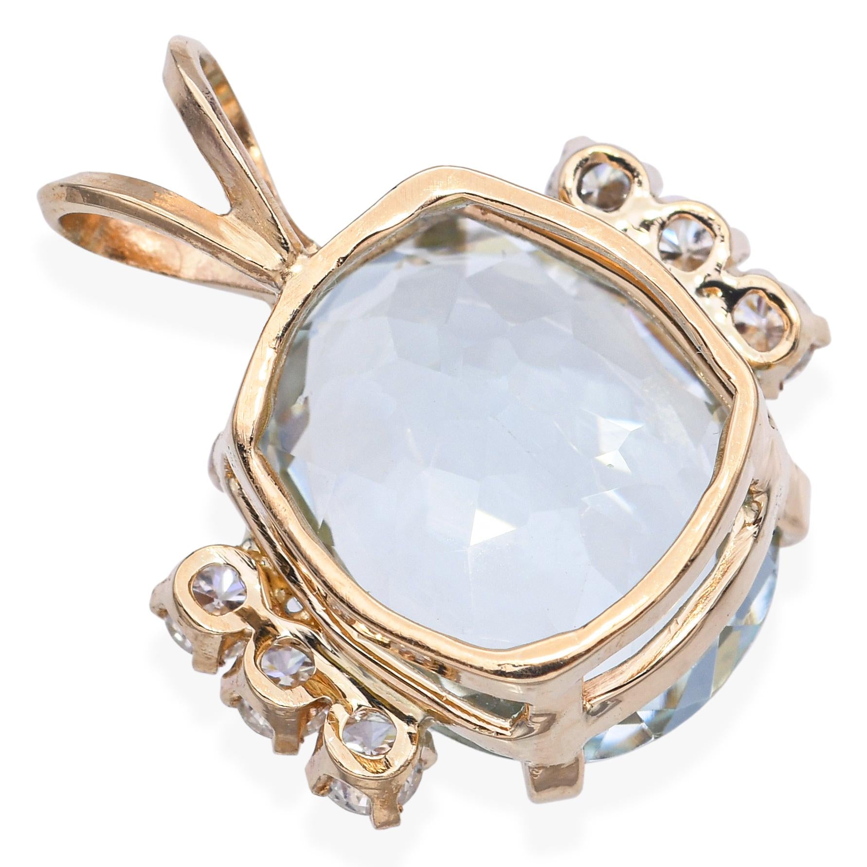 Vintage 14k Yellow Gold 7.9ct Aquamarine and Diamond Pendant