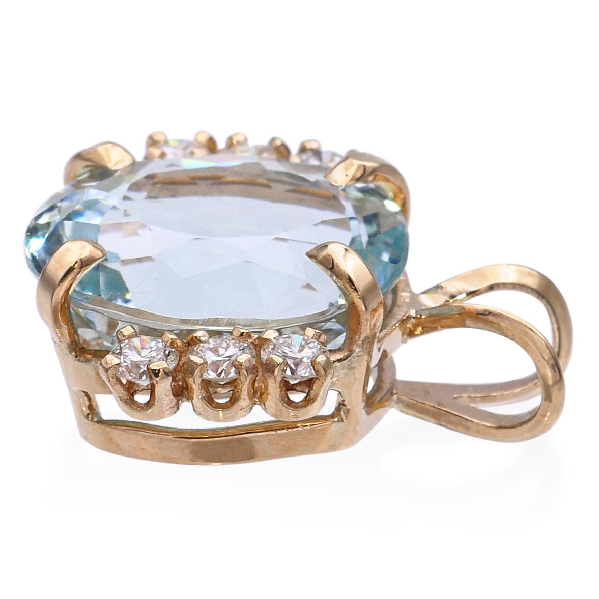 Vintage 14k Yellow Gold 7.9ct Aquamarine and Diamond Pendant