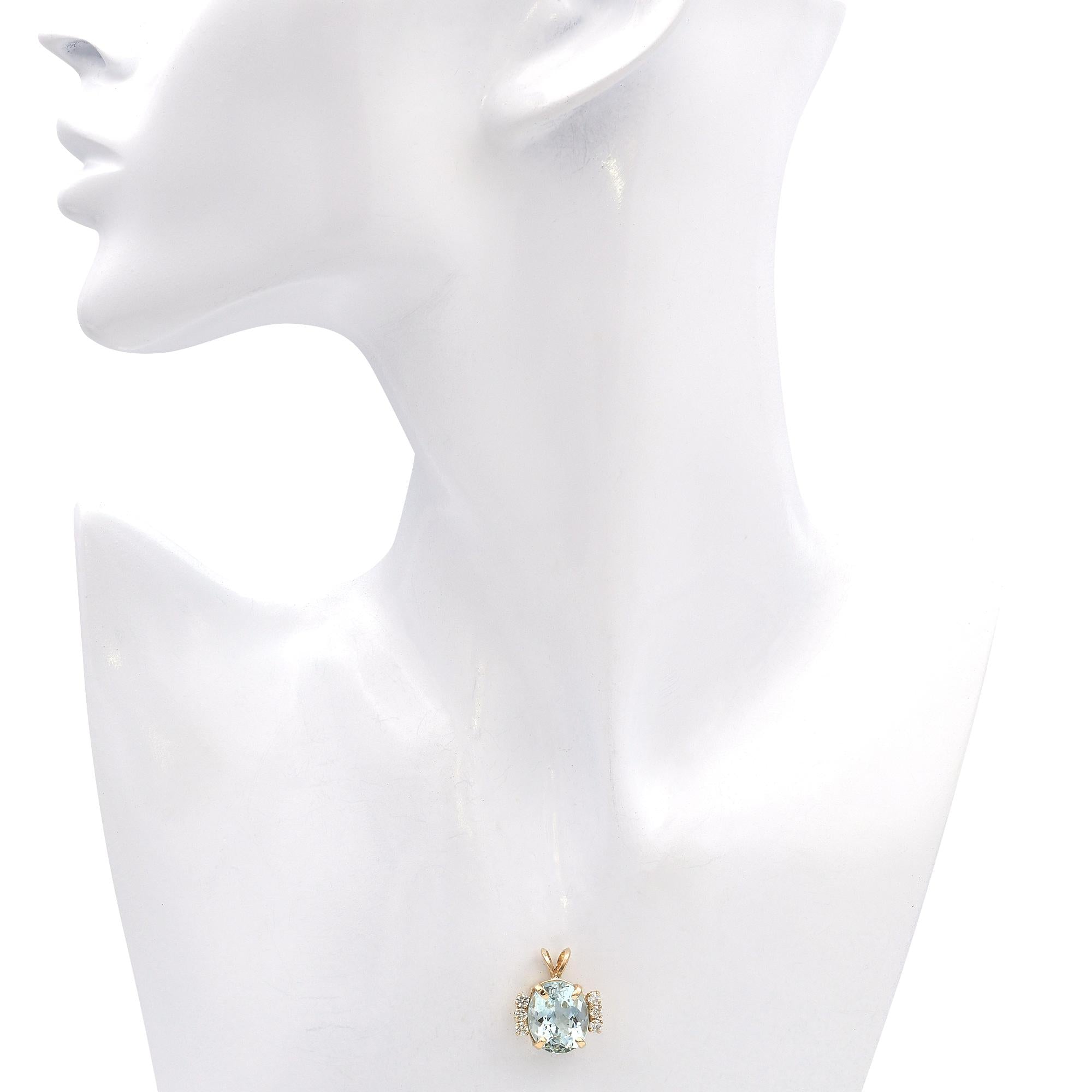 Vintage 14k Yellow Gold 7.9ct Aquamarine and Diamond Pendant