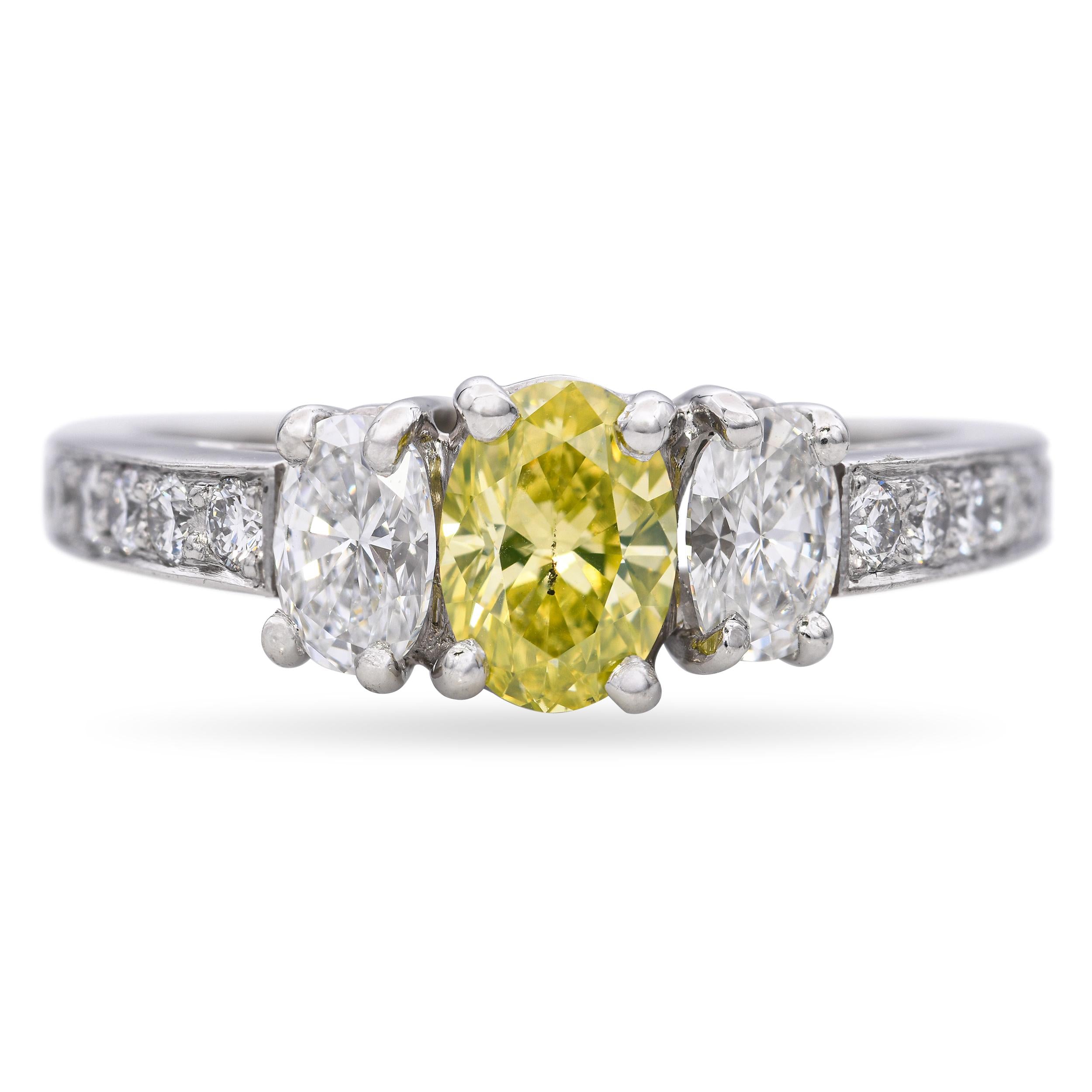 Platinum 1.31tcw Diamond and Fancy Greenish-Yellow Diamond 3-Stone Ring
