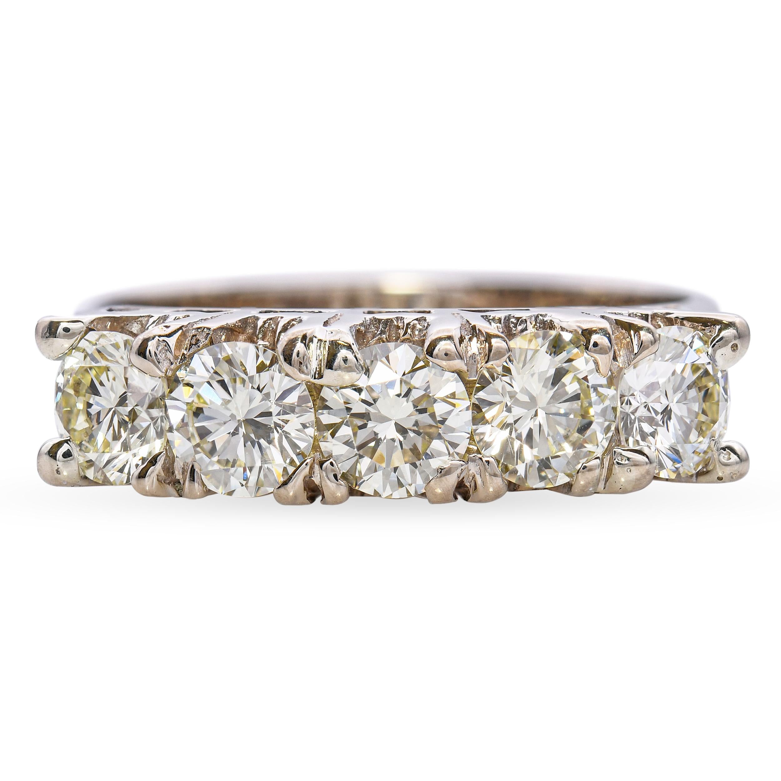 Vintage 17k White Gold 1.45tcw Diamond Wedding Band Ring