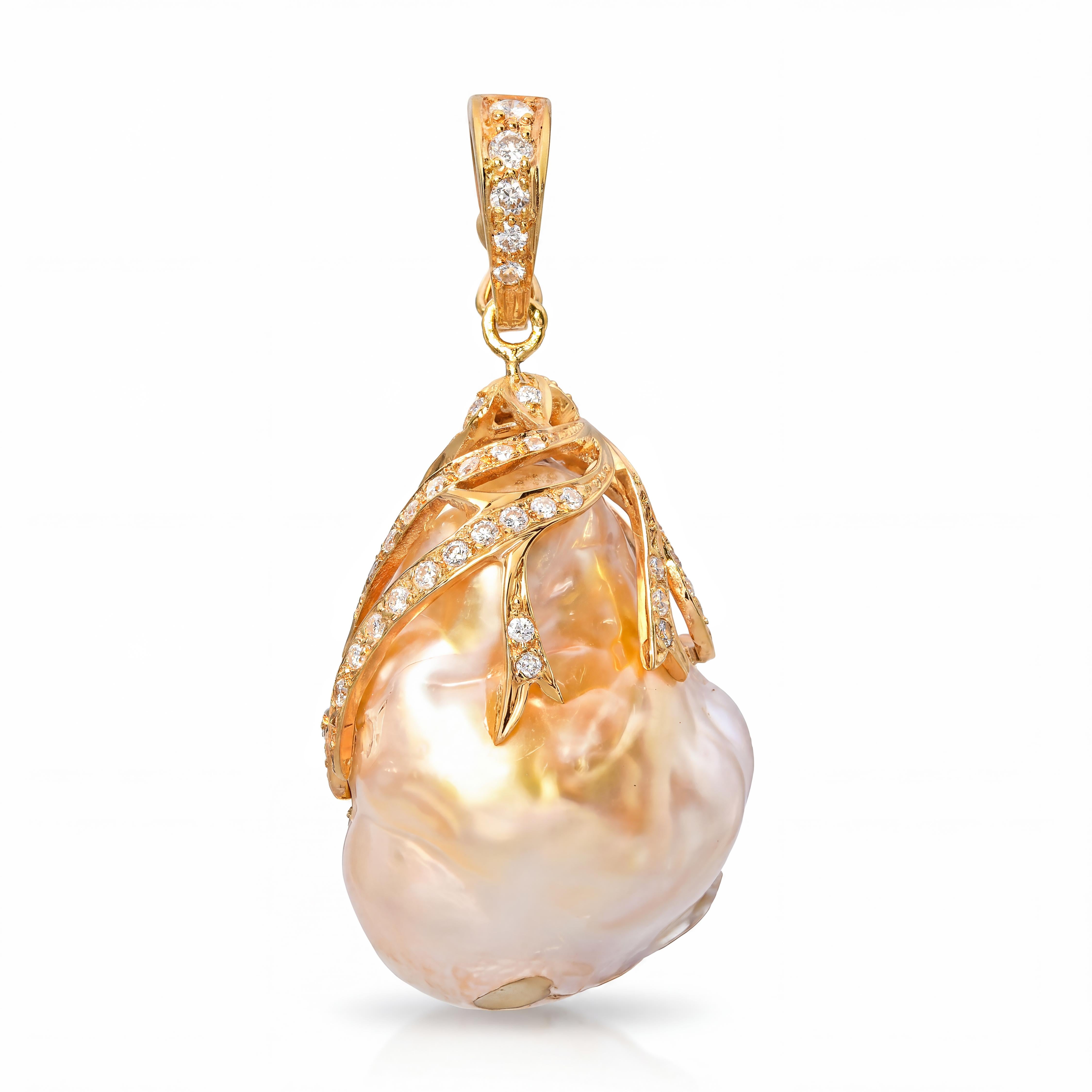 Vintage 18k Yellow Gold 1.08tcw Diamond & Semi Baroque South Sea Pearl Pendant
