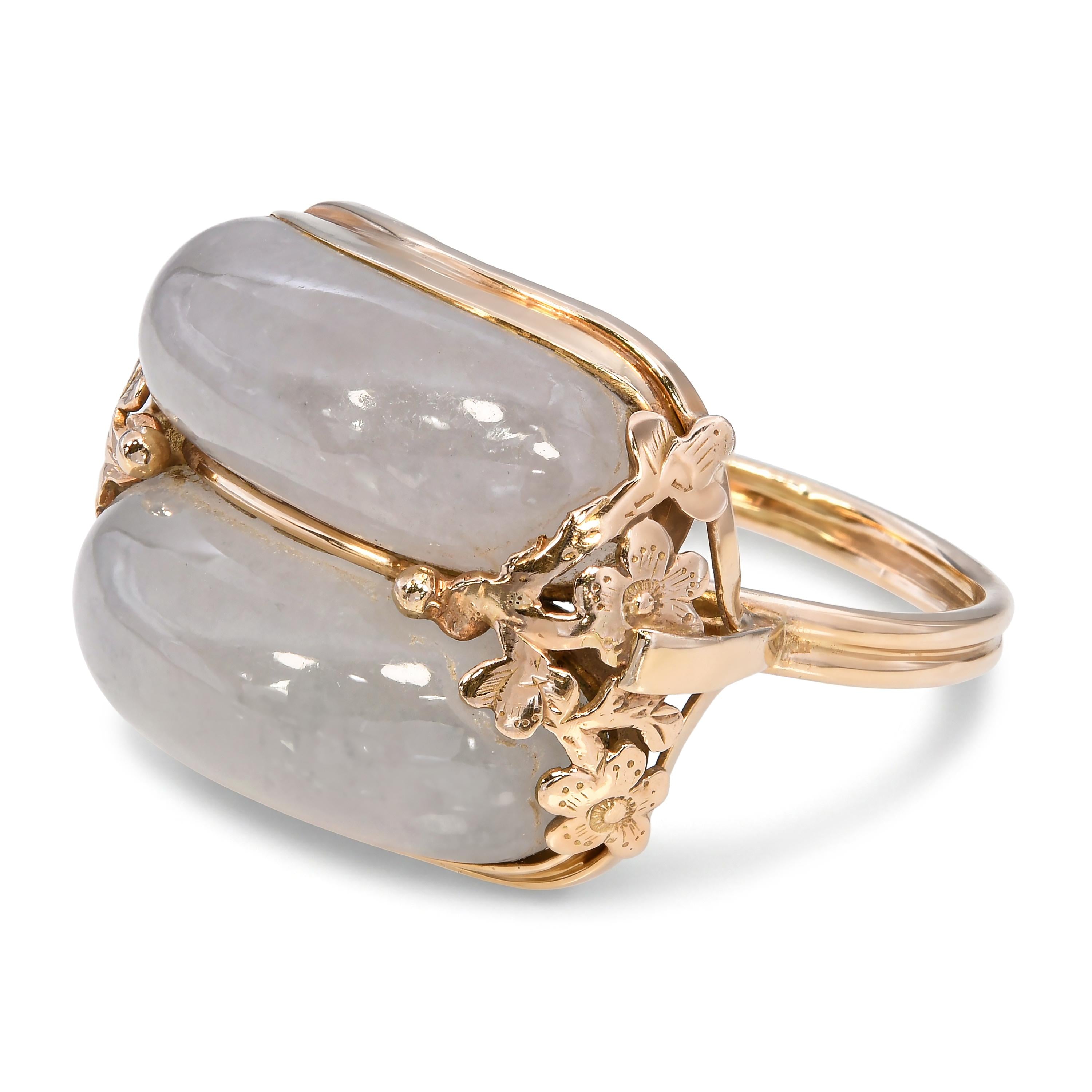 Vintage Ming's Yellow Gold Gray Jade Floral Accented Ring