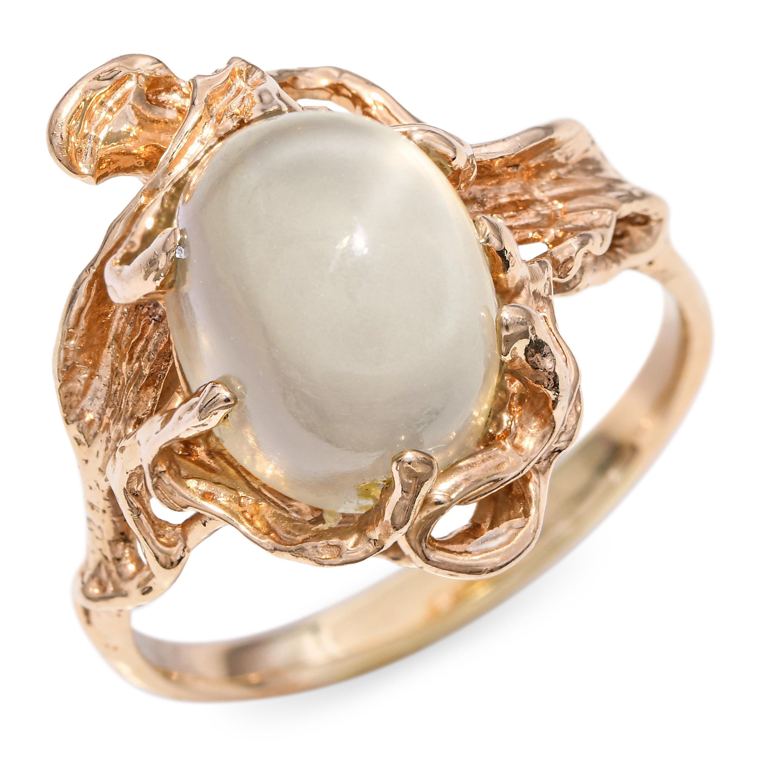 Vintage 14k Yellow Gold 7.96ct Moonstone Vine Motif Statement Ring