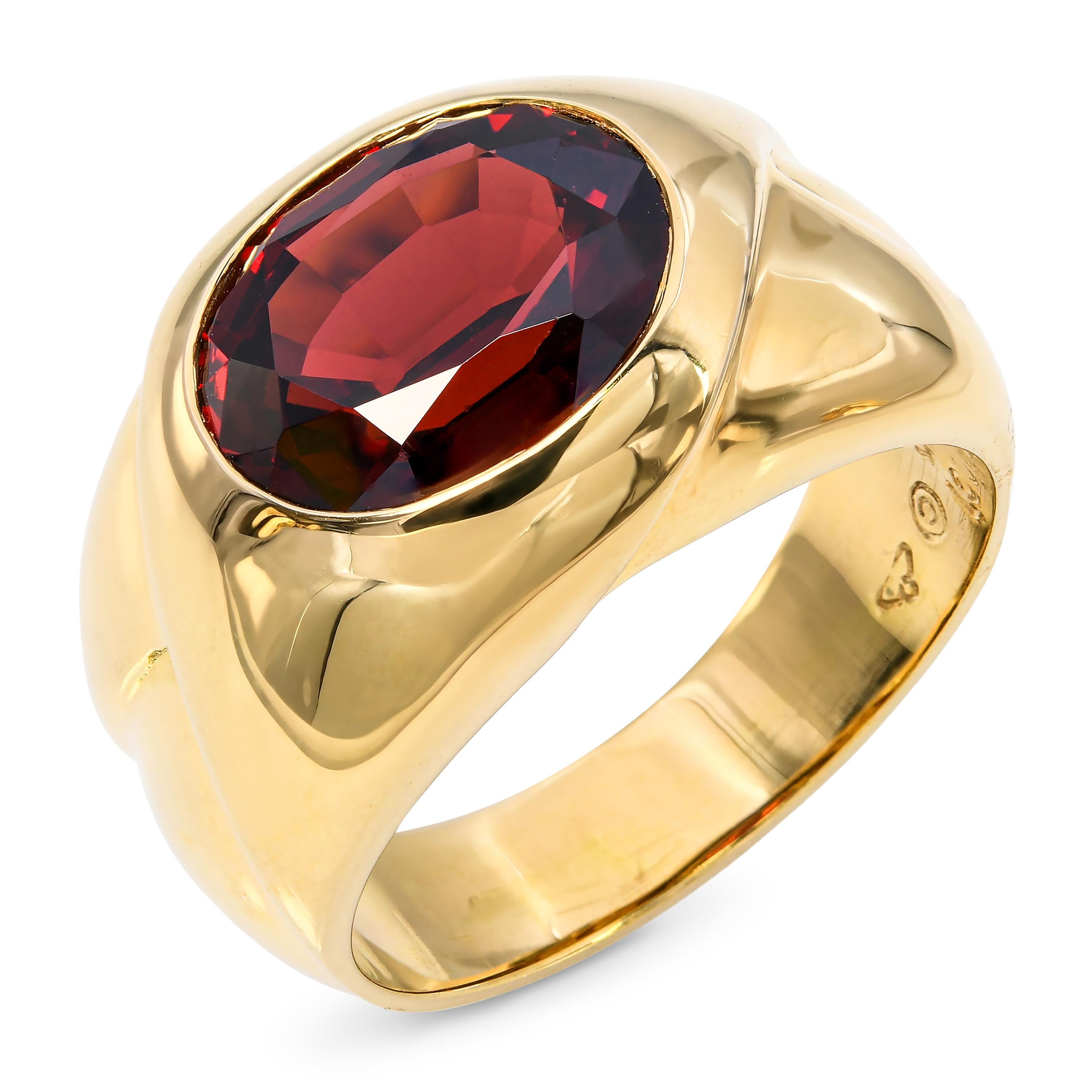 Vintage Gucci 18k Yellow Gold 3.09ct Spessartine Garnet Ring