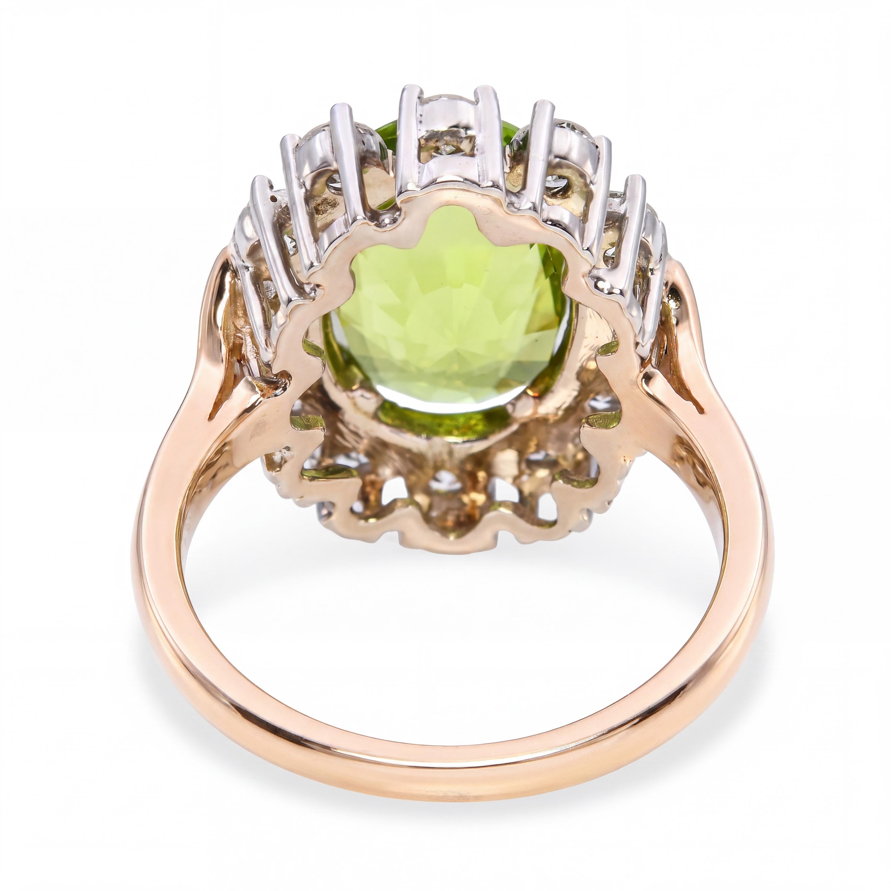 Vintage 18k Yellow Gold 9.50ct Peridot and Diamond Halo Ring