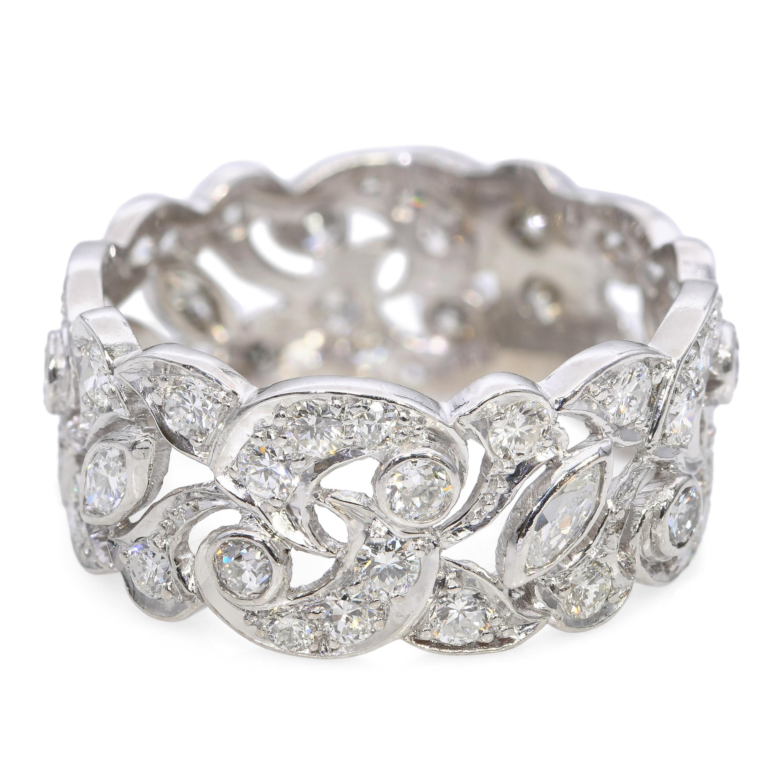 Vintage Platinum 1.70tcw Diamond Vine & Scroll Motif Band Ring