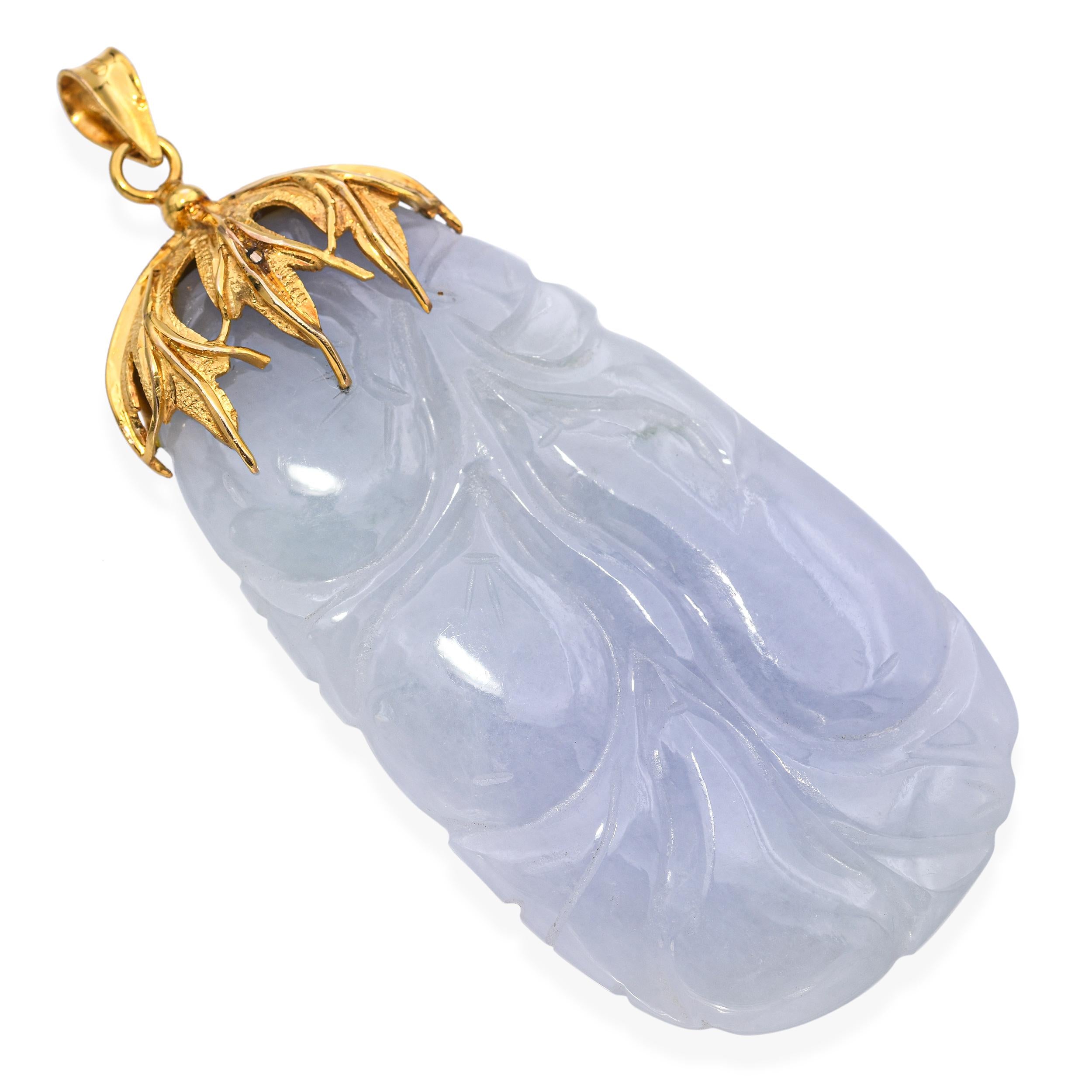 Vintage 14k Yellow Gold Carved Jade Pendant