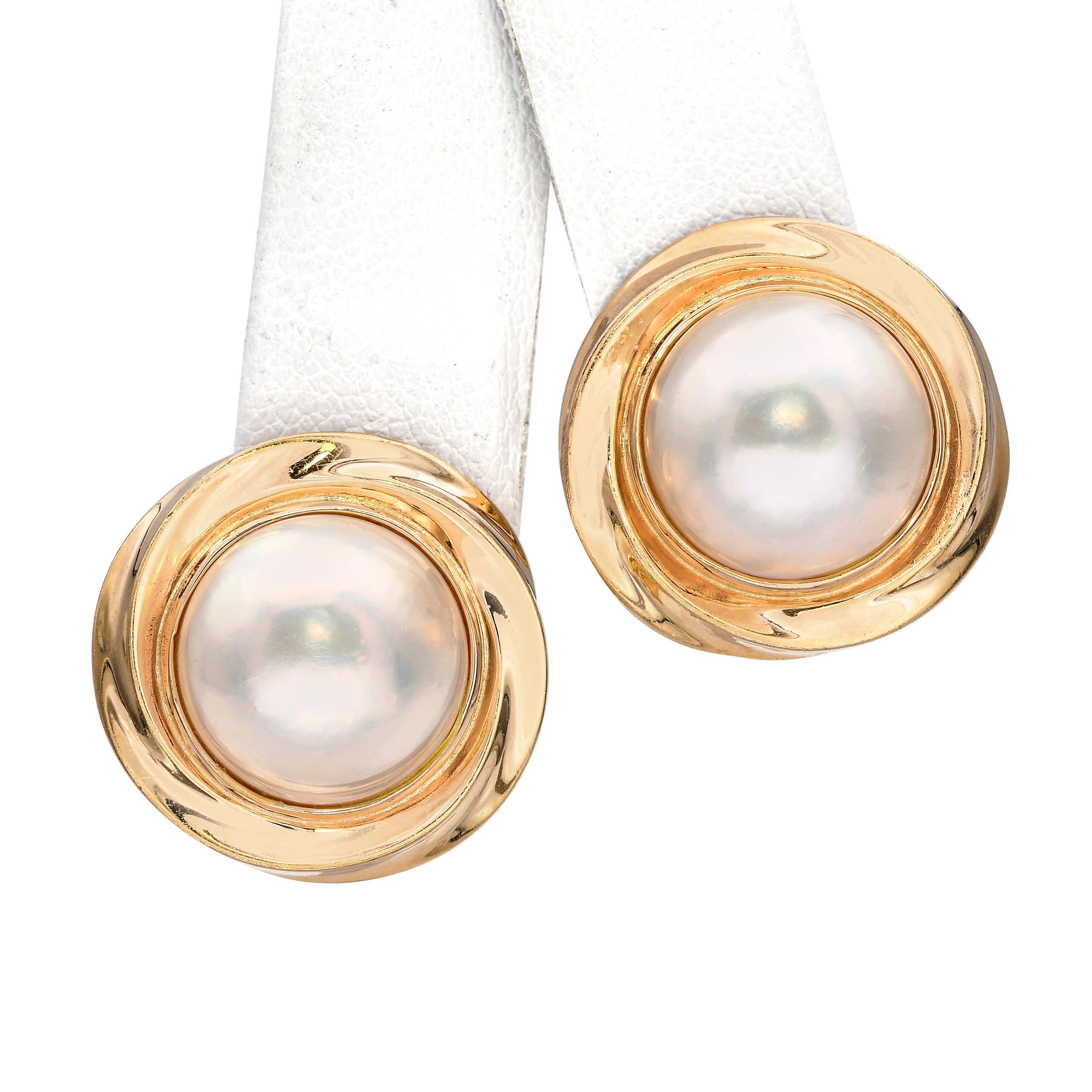 Vintage 14k Yellow Gold Mabe Pearl Earrings