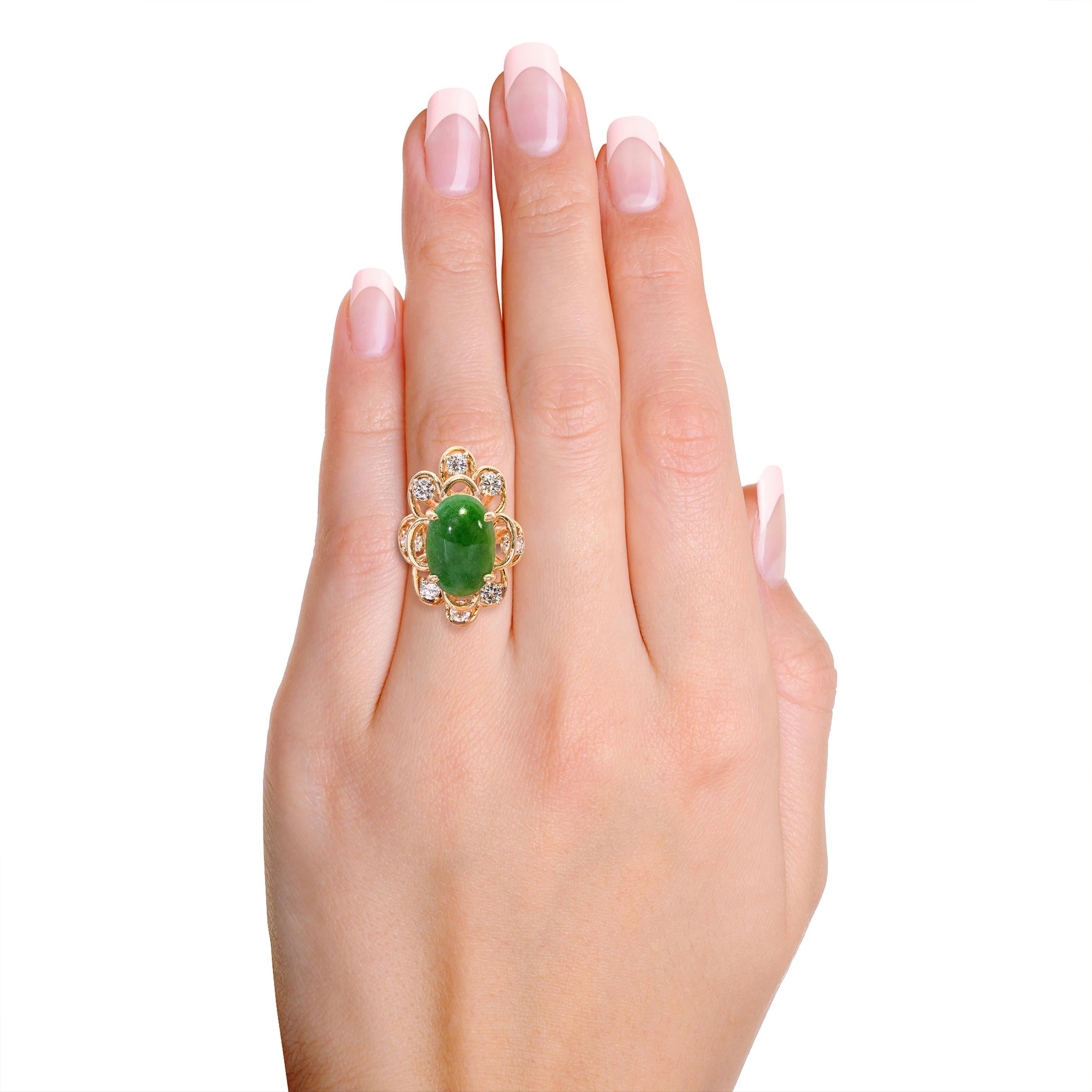 Vintage 14k Yellow Gold 3.80ct Green Jadeite Jade and Diamond Ring