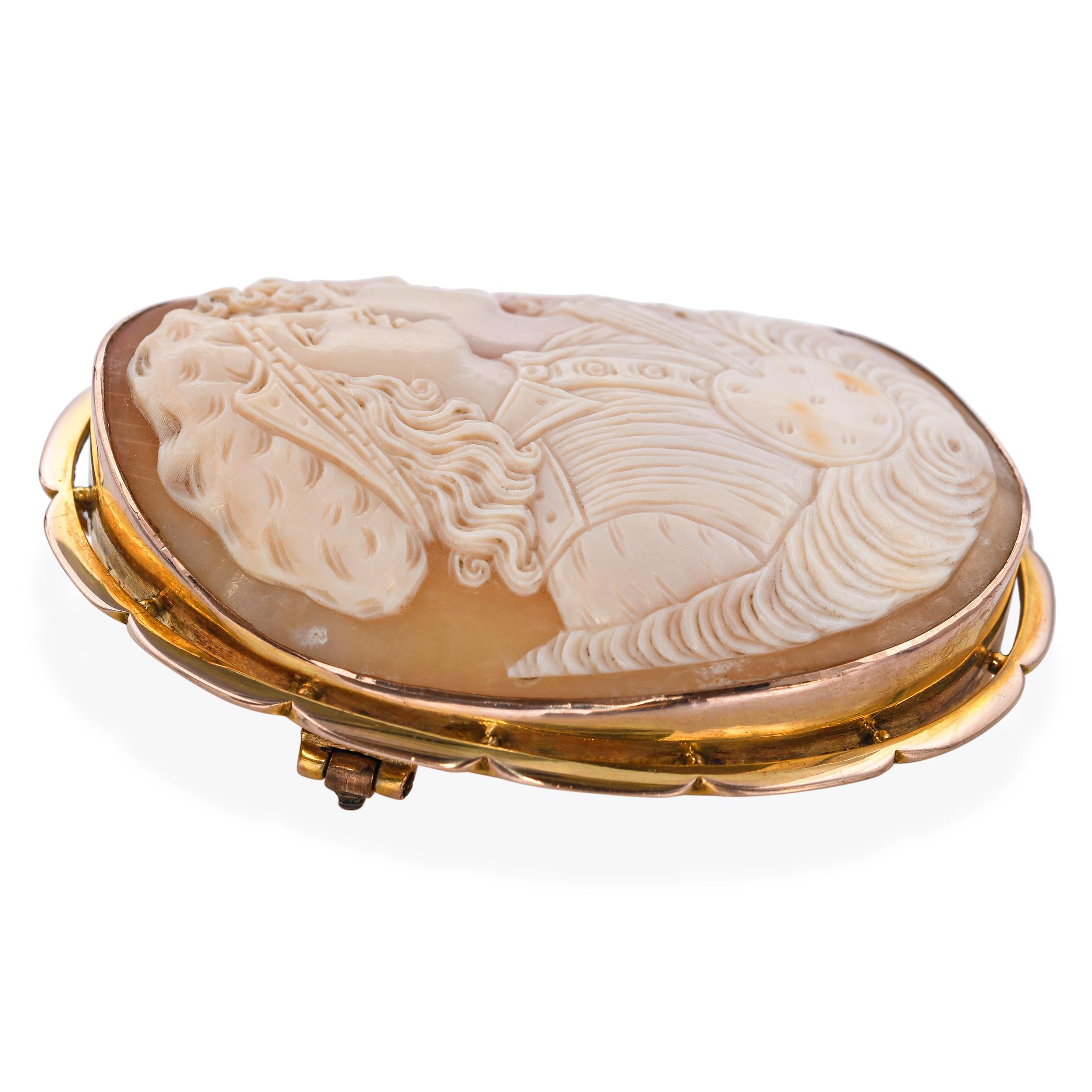 Antique 9ct Yellow Gold Raphael and His Muse Shell Cameo Brooch