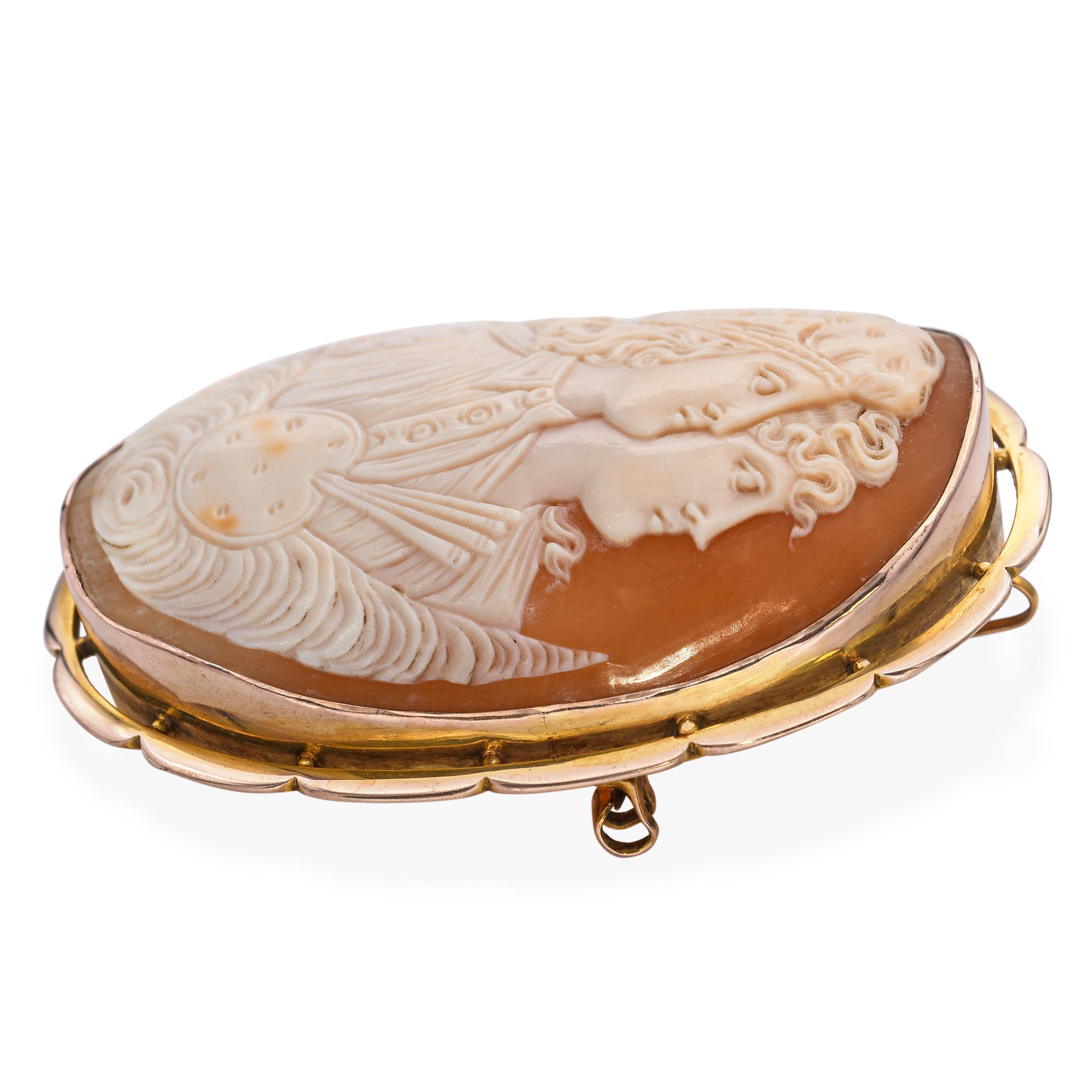 Antique 9ct Yellow Gold Raphael and His Muse Shell Cameo Brooch