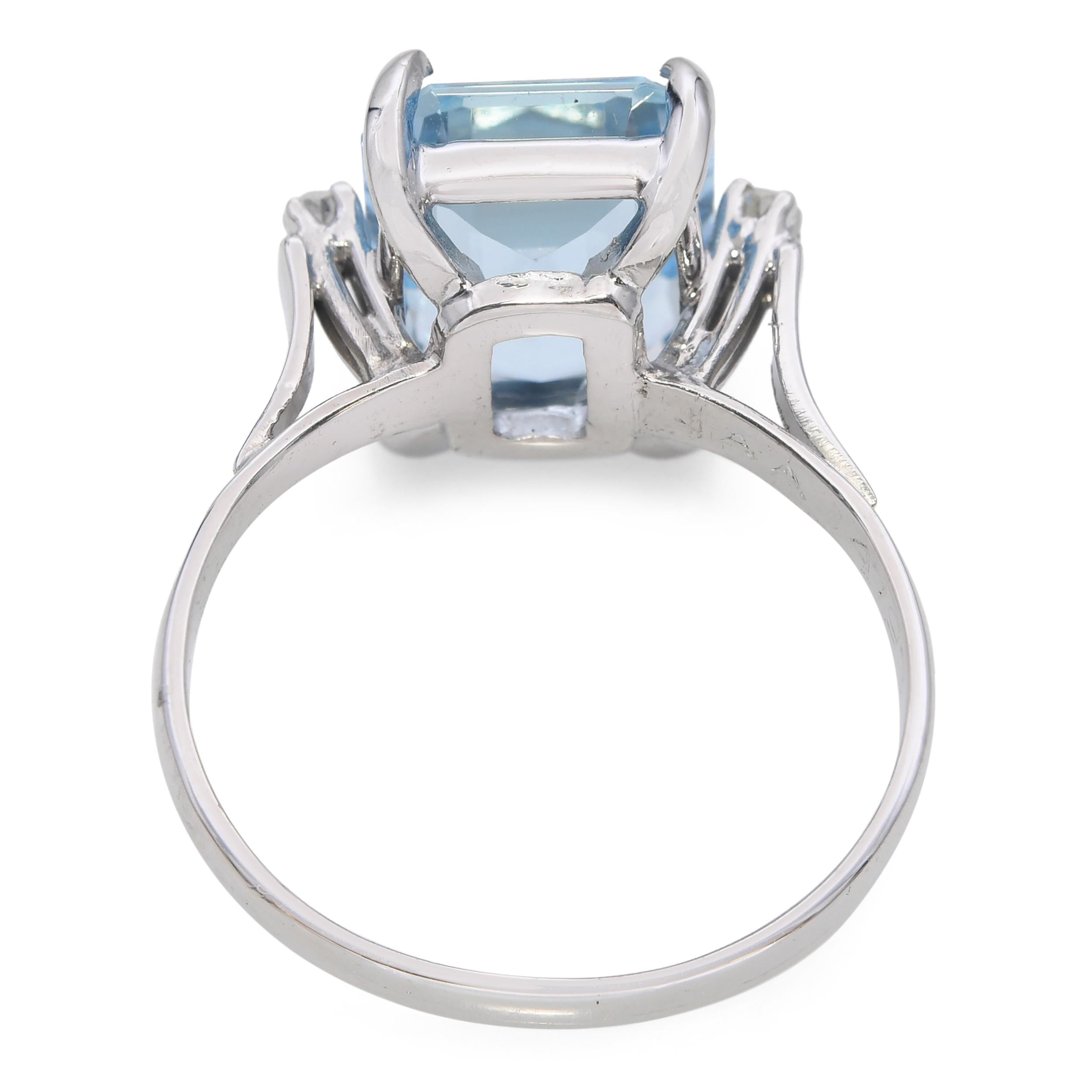 Vintage 18k White Gold 2.80ct Aquamarine and Diamond Ring