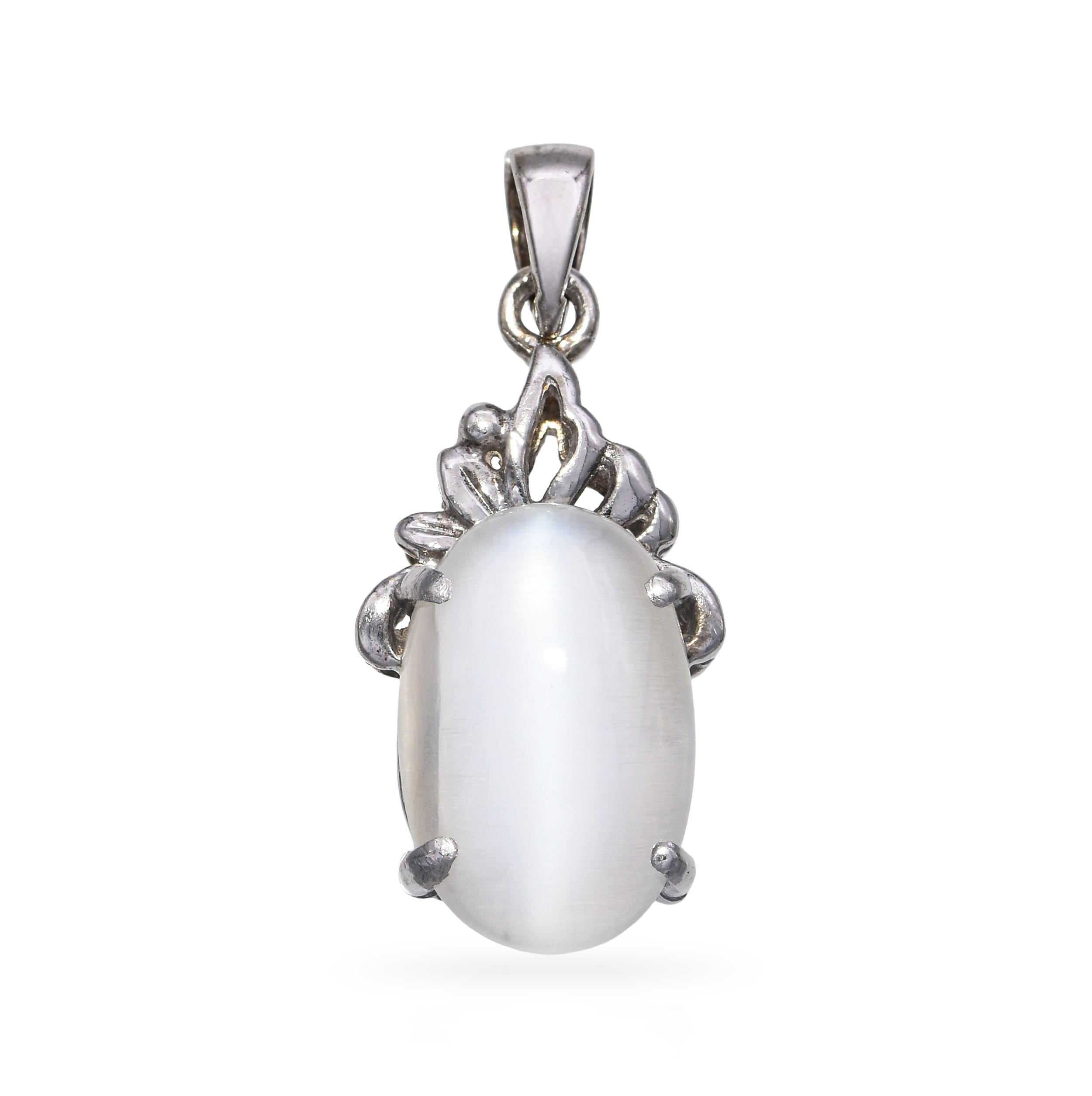 Vintage Sterling Silver Cats Eye Moonstone Pendant