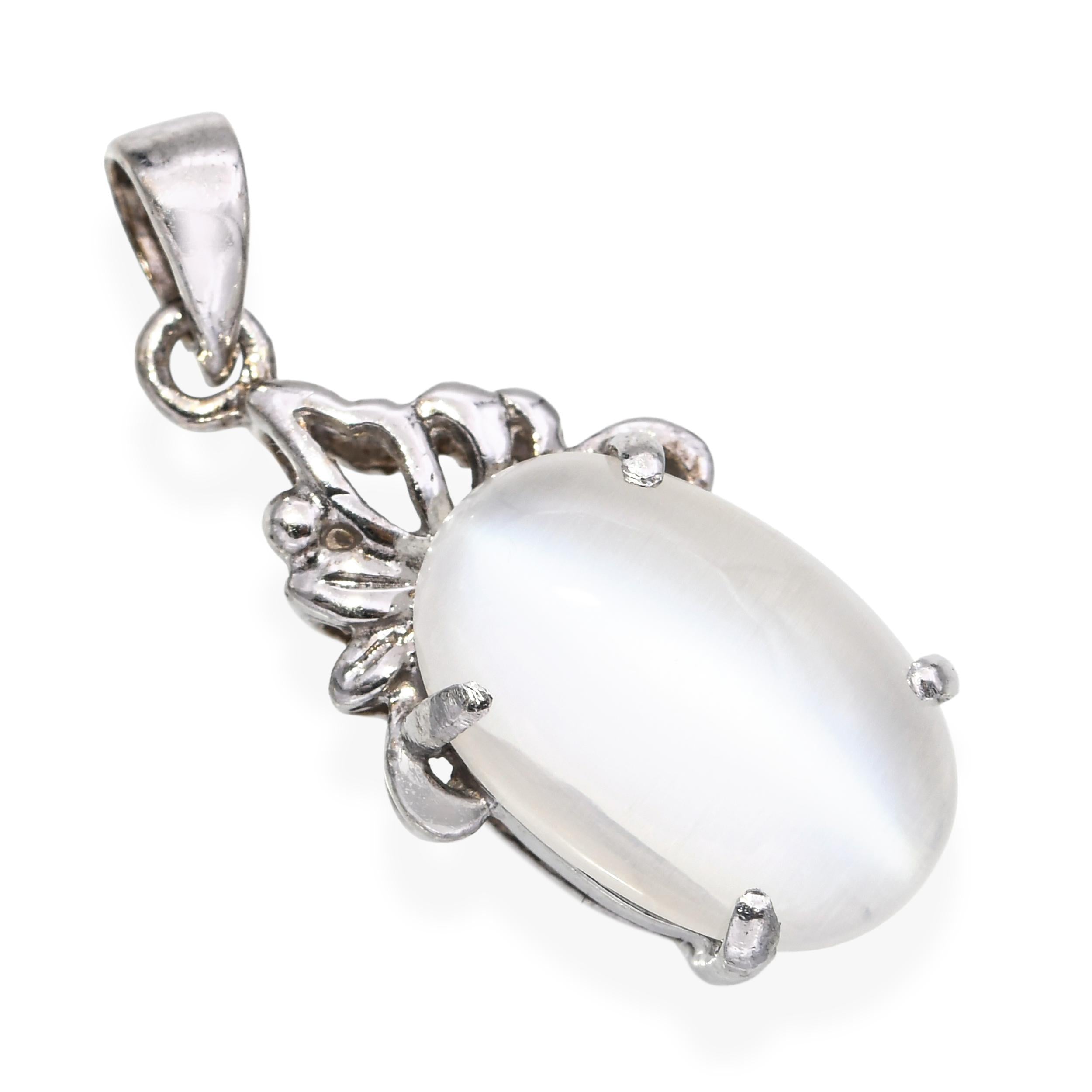 Vintage Sterling Silver Cats Eye Moonstone Pendant